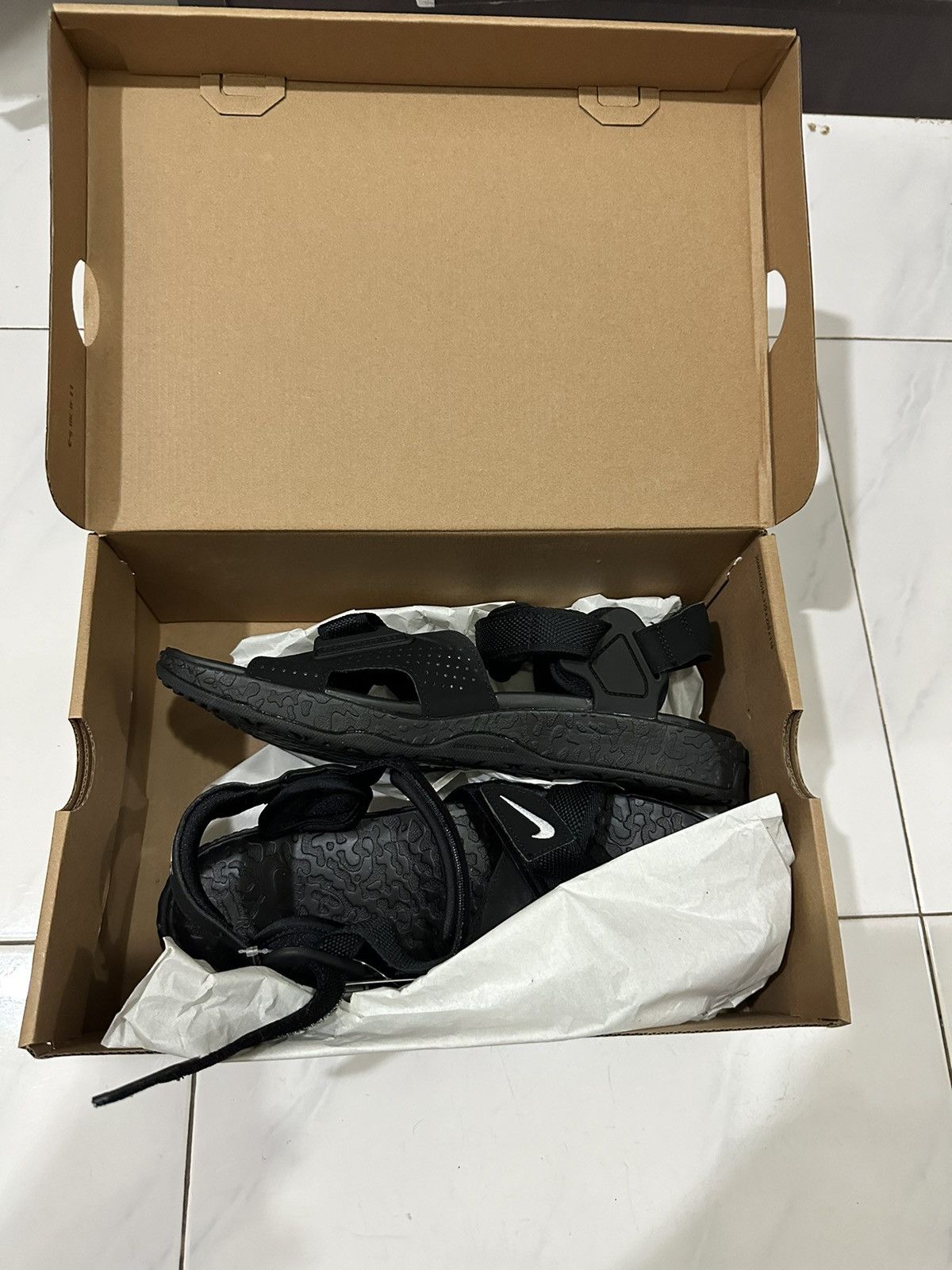 Nike ACG AIR Deschutz Black DS Size US 11 / EU 44 - 9 Thumbnail
