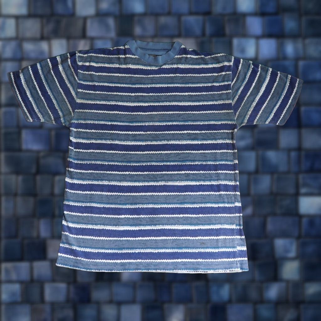 Etro VTG 90s Y2k Generra Retro Geometric Striped Skate Surf Faded Tee T-Shirt L EUC Unisex Geometric Cotton Graphic Tee 1990s Multi-Color Shirt Mens/Unisex Size US L / EU 52-54 / 3 - 1 Thumbnail