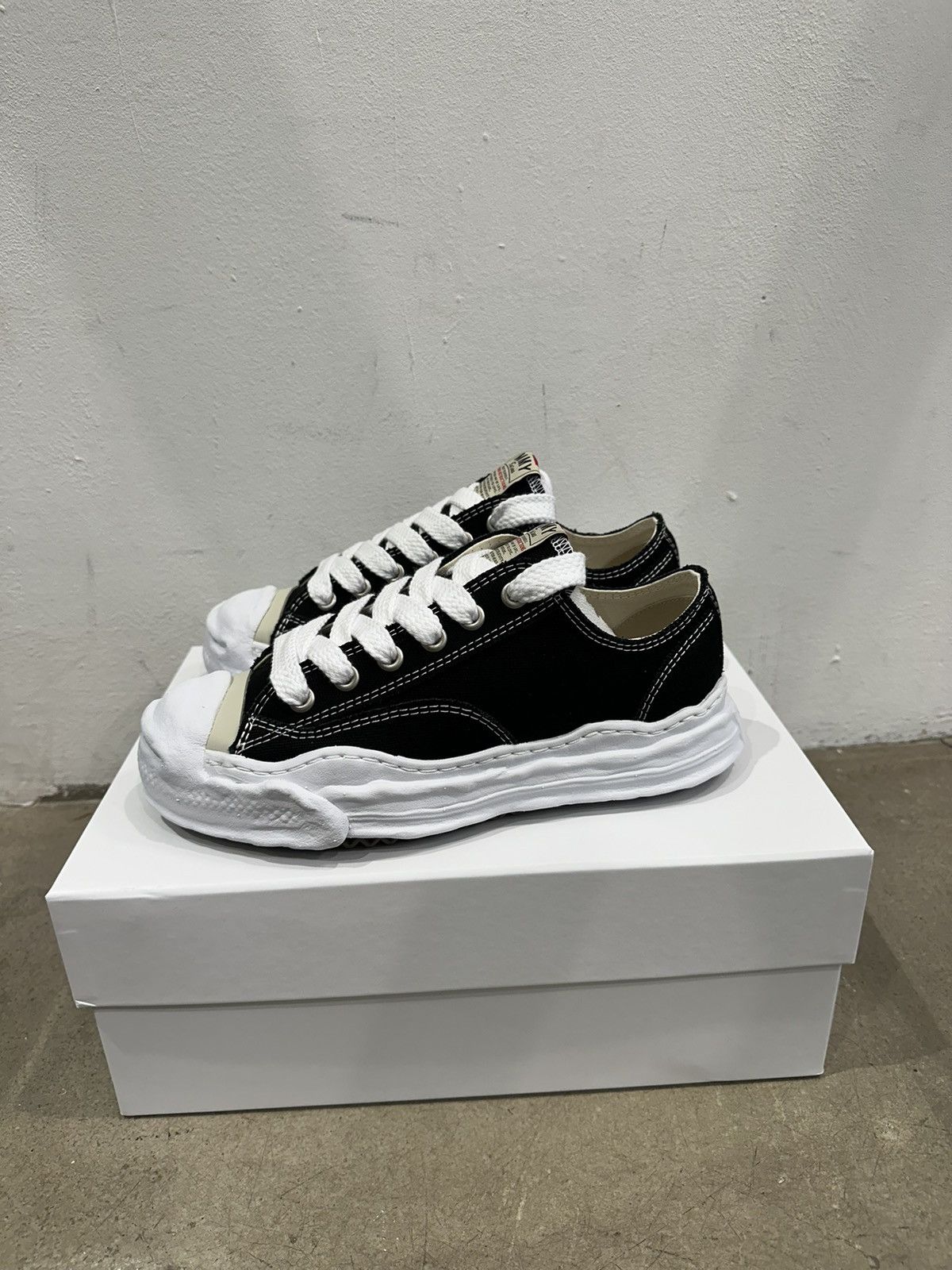 Maison MIHARA YASUHIRO MAISON MIHARA YASUHIRO - Hank Low Black Sneakers Size US 10 / EU 43 - 3 Thumbnail