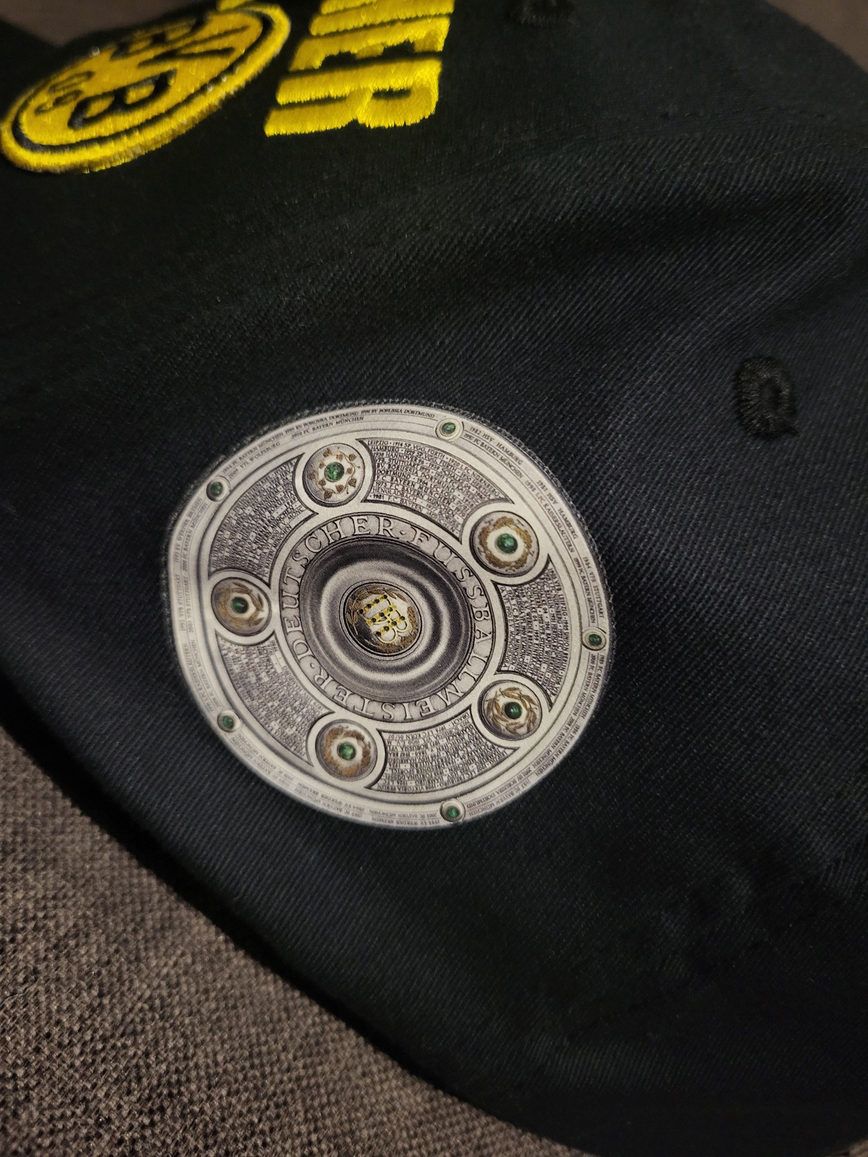 Vintage vintage Deutscher meister 2011 borussia dortmund Size ONE SIZE - 4 Thumbnail