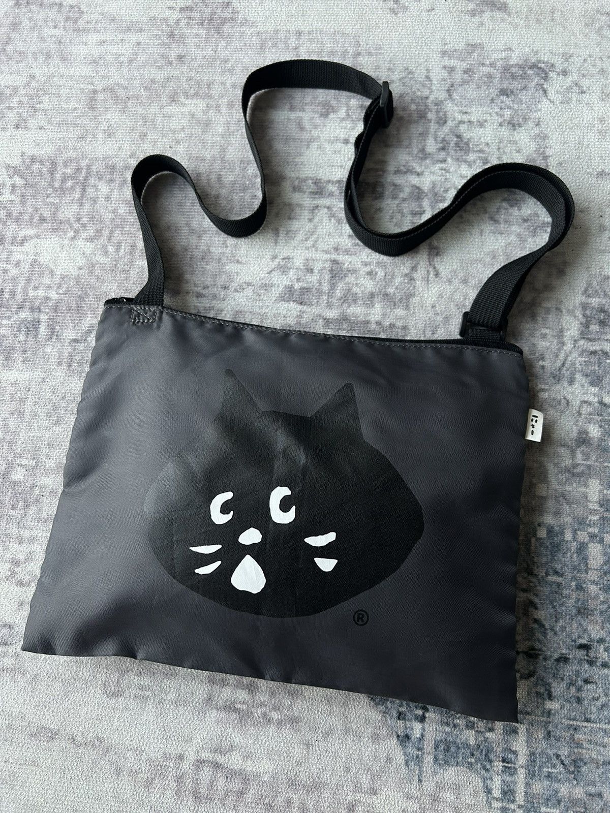 Ne-Net Ne Net Iconic Cat Sling Bag 🐱 Size ONE SIZE - 2 Thumbnail
