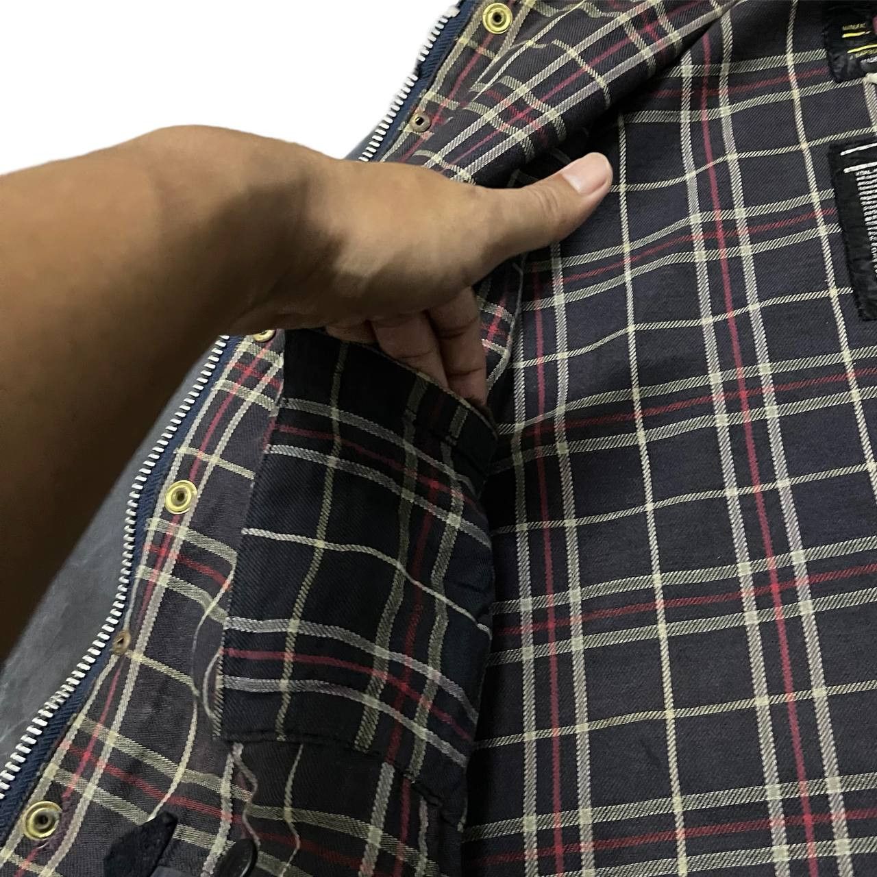 Barbour Vintage 90's Barbour Waxed Jacket A205 Border Distressed Size US L / EU 52-54 / 3 - 13 Thumbnail