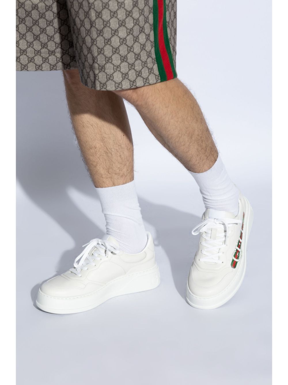 Gucci o1loc1c0625 Low-Top Sneakers in White Size US 9.5 / EU 42-43 - 2 Thumbnail