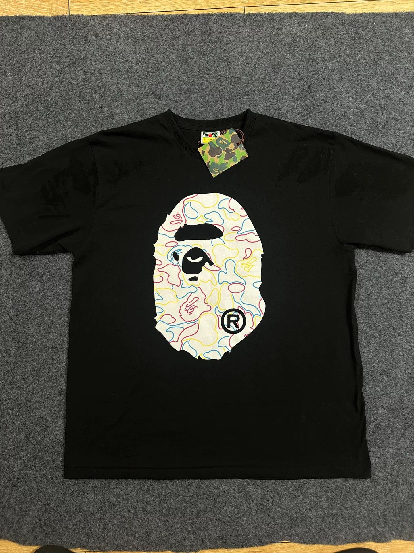 Bape Bape T Multi Shark T-Shirt Casual Size US XXL / EU 58 / 5 - 1 Thumbnail