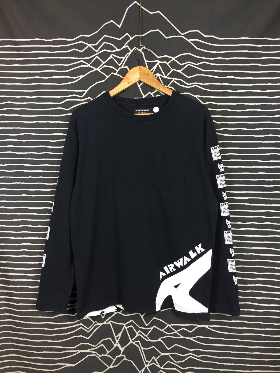 Airwalk × Vintage Vtg Airwalk Skateboards Rodeo Crowns Longsleeve Tee Size US L / EU 52-54 / 3 - 1 Thumbnail