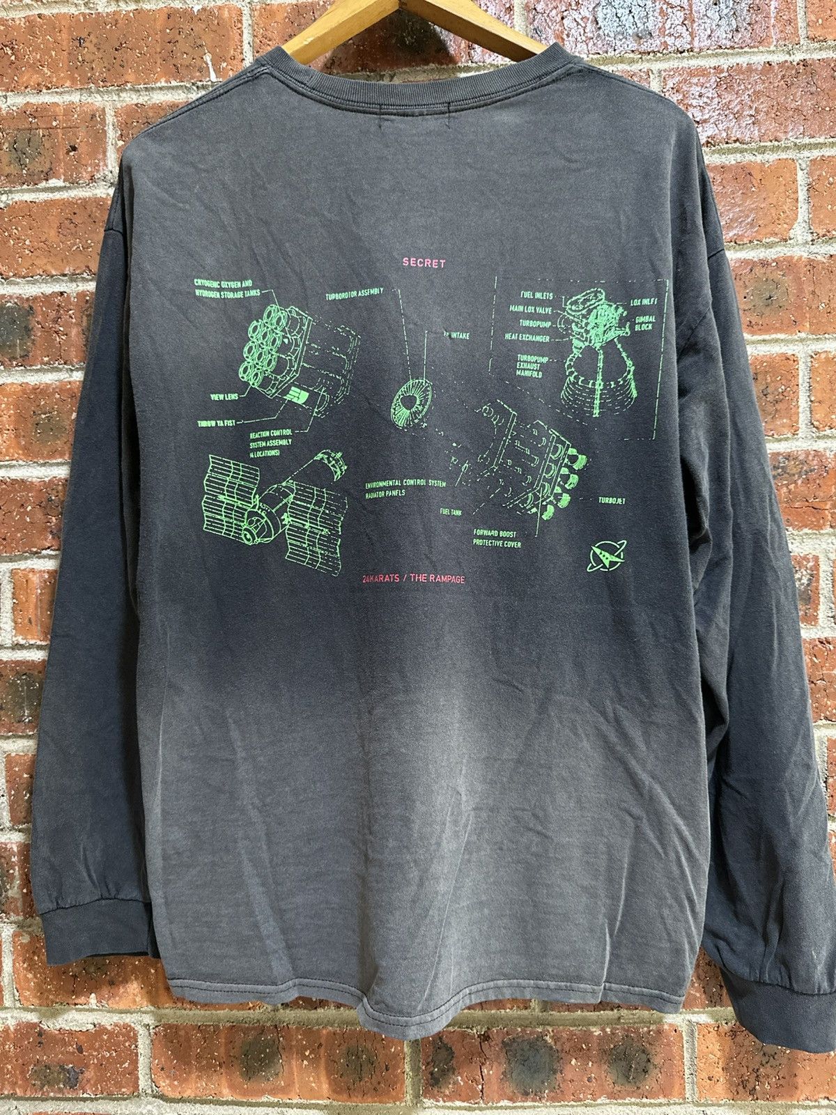 Japanese Brand Thrashed 24 Karats Long Sleeve Sun Faded Tee Grunge Size US XXL / EU 58 / 5 - 3 Thumbnail