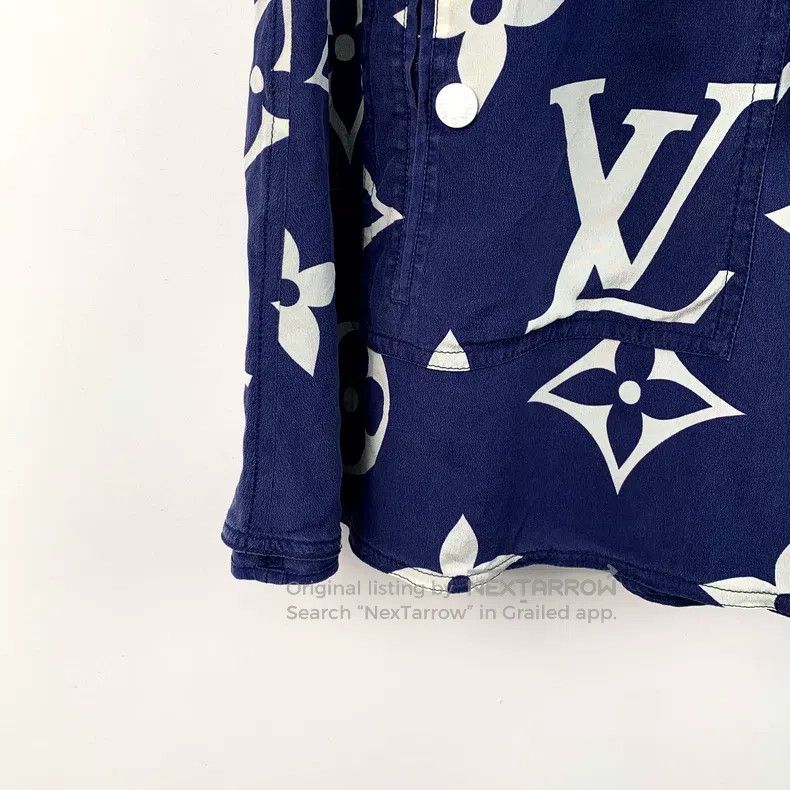 Louis Vuitton Louis Vuitton Dark blue logo presbyopic mulberry silk V-ne Size XS / US 0-2 / IT 36-38 - 4 Thumbnail