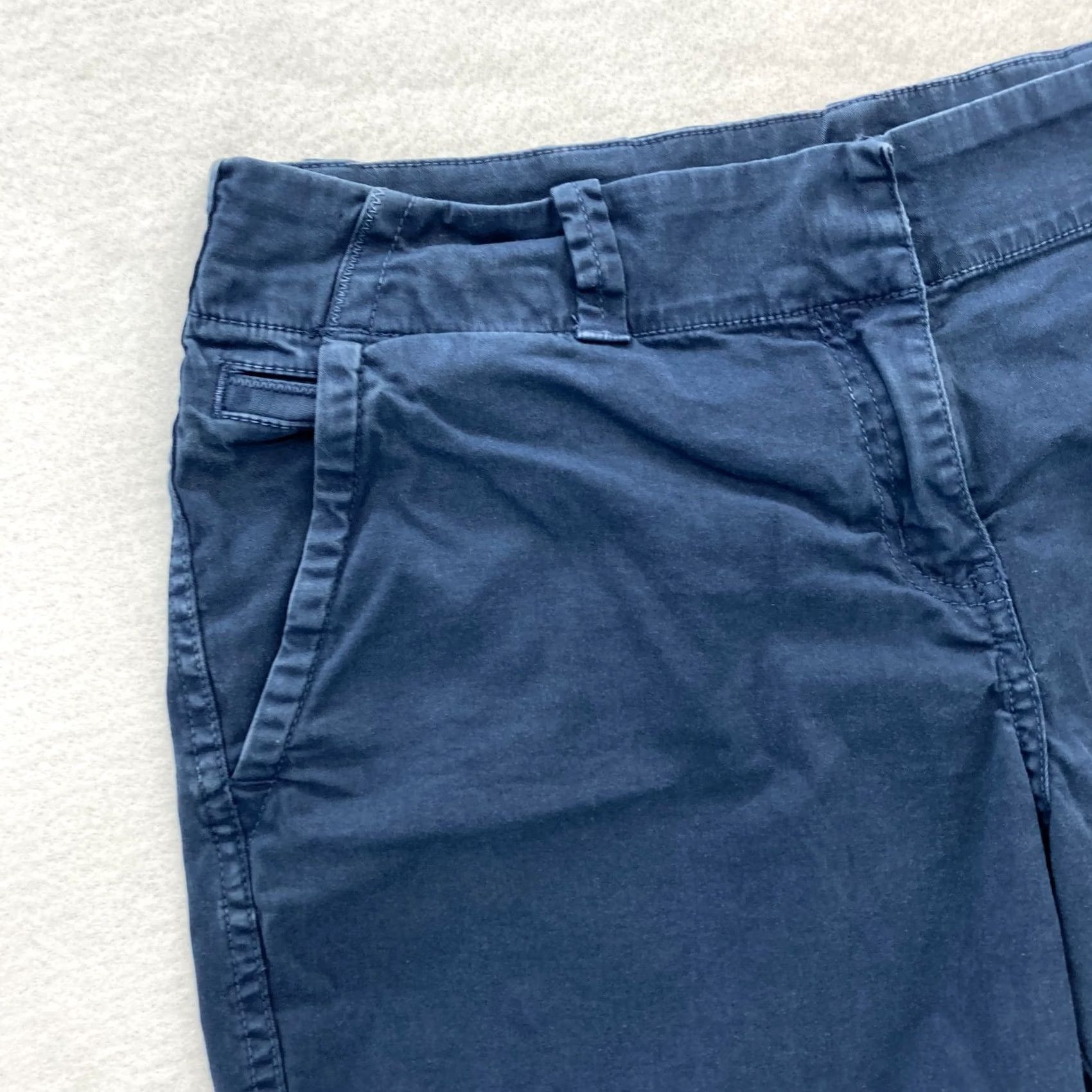 Vineyard Vines Vineyard Vines Shorts Women's 8 Blue Stretch Fabric Chino Short Low Rise 9" Prep Womens Size 30" / US 8 / IT 44 - 2 Thumbnail