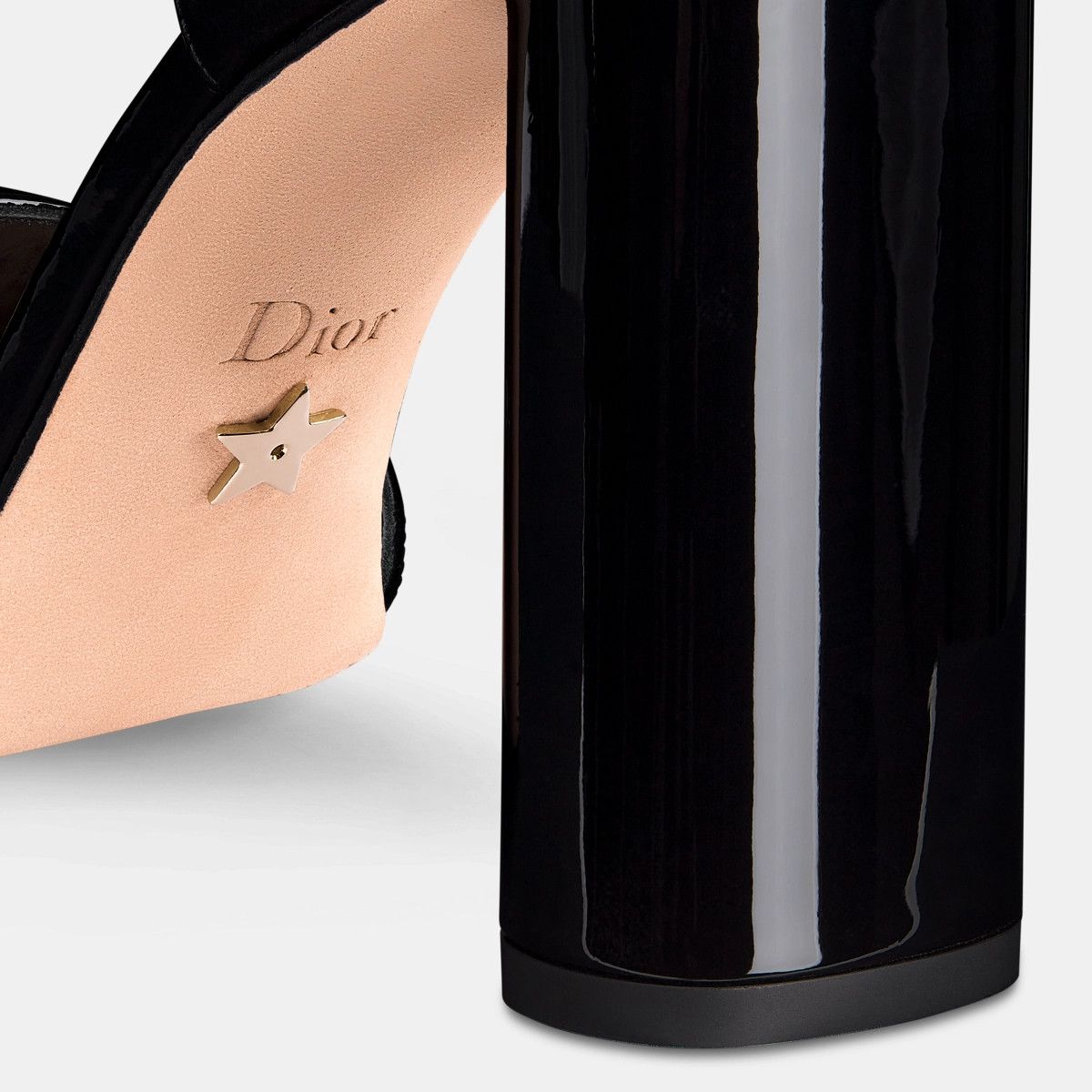 o1w1db11024 C'Est Dior Pump in Black