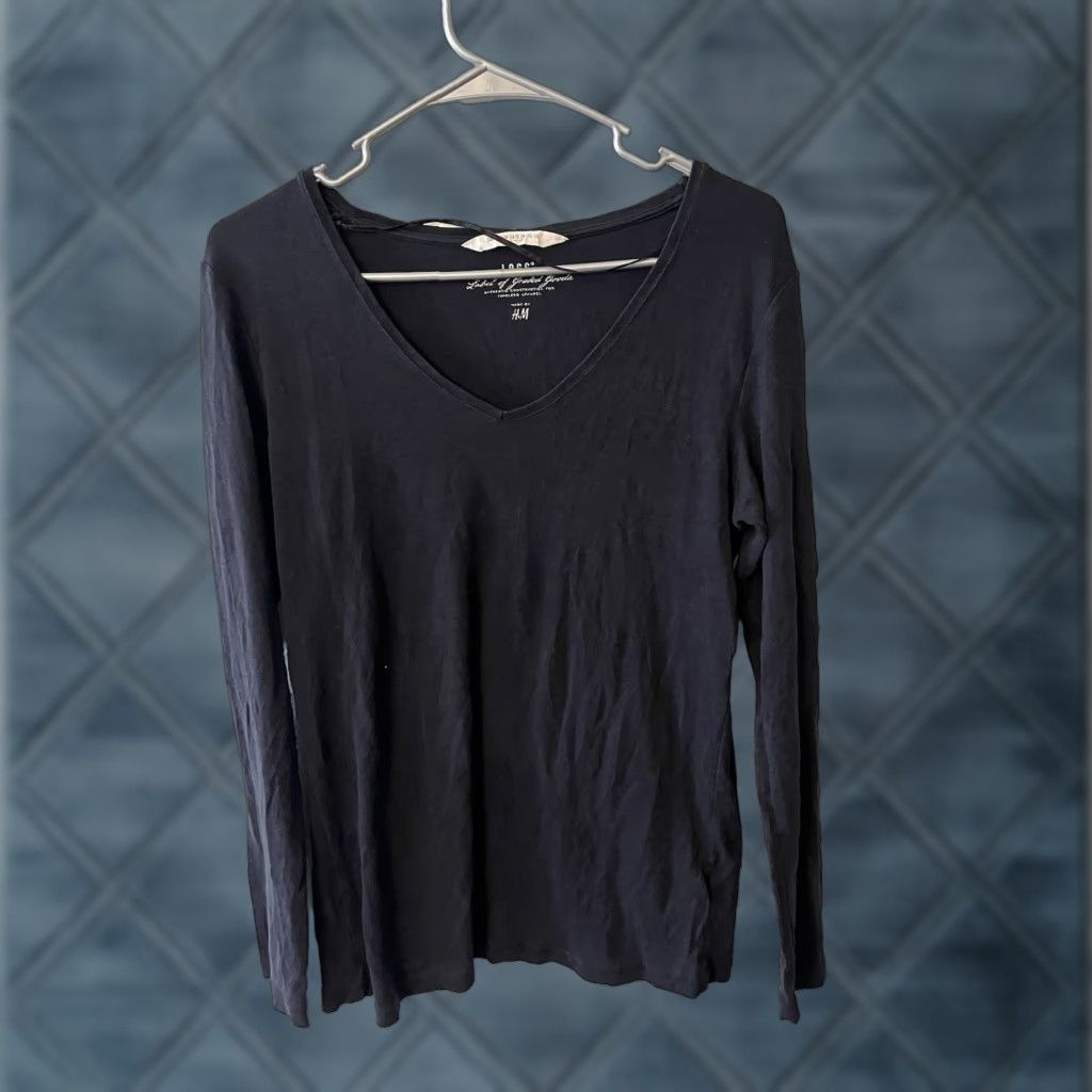 H&M H&M Shirt Women XL Black Long Sleeve V-Neck Organic Cotton Regular Fit Womens Size XL / US 12-14 / IT 48-50 - 1 Thumbnail