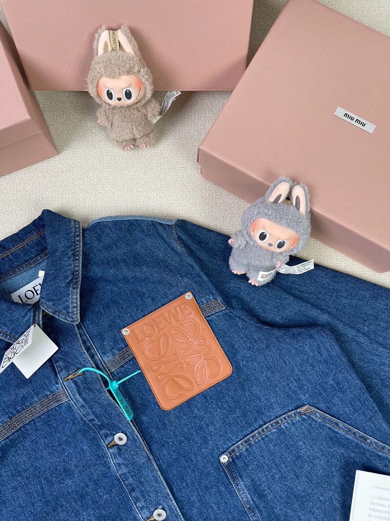 Loewe LOEWE SS22 Logo Plating Interface Pocket Workwear Buttoned Size S / US 4 / IT 40 - 2 Thumbnail