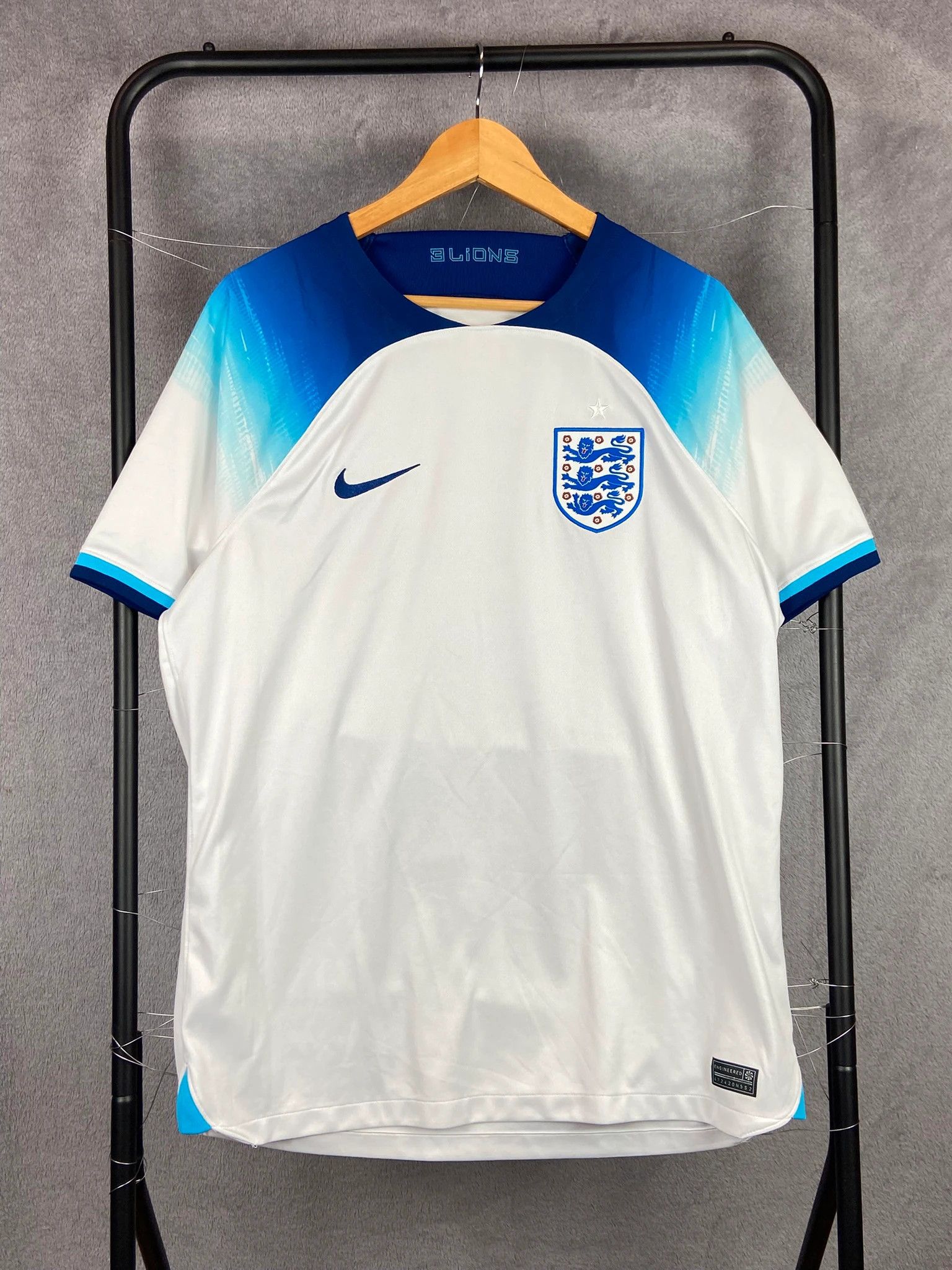 Nike England national team jersey vintage Nike football shirt Size US L / EU 52-54 / 3 - 1 Thumbnail