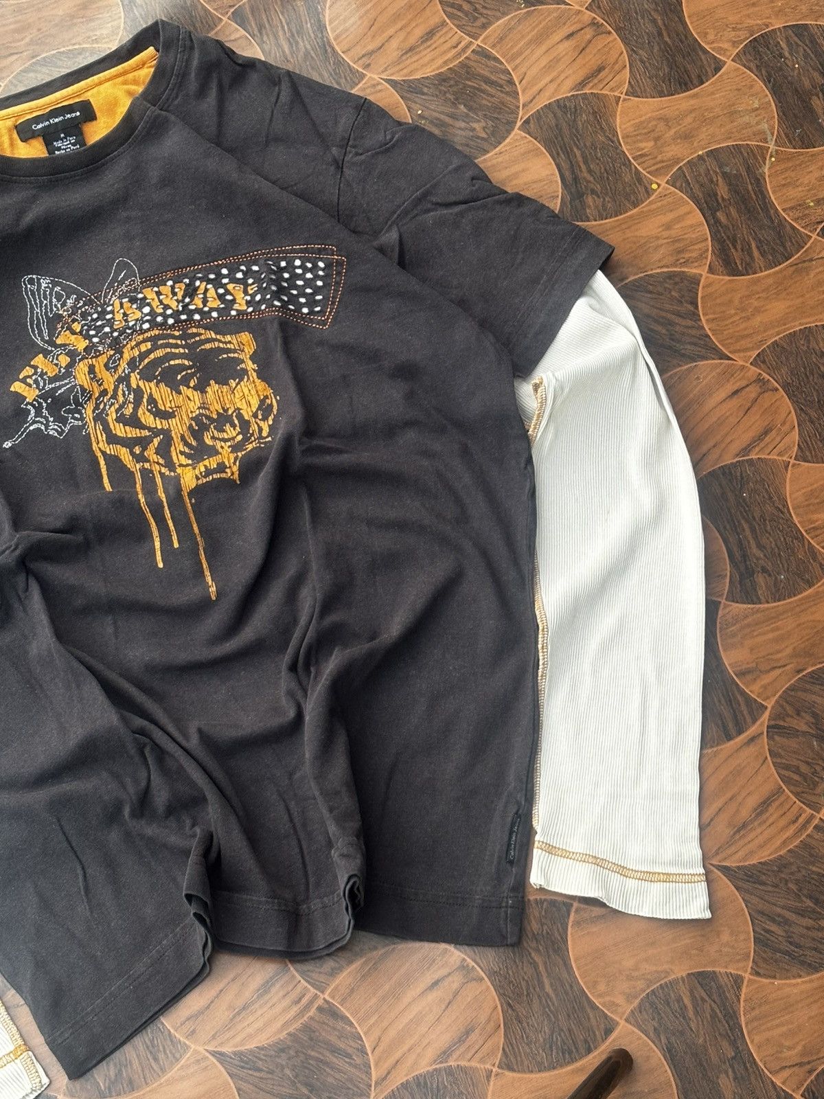 Calvin Klein Calvin Klein Jeans Y2K Tiger Graphic Layered Longsleeve Tee Size US XS / EU 42 / 0 - 4 Thumbnail