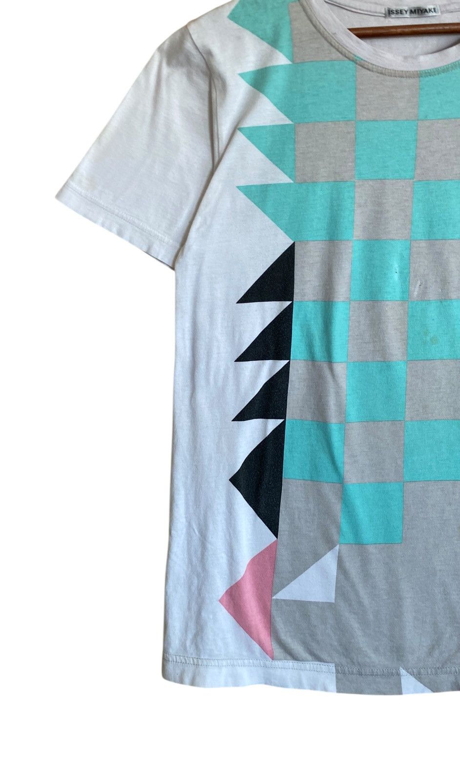 Issey Miyake Vintage Brand Issey Miyake Geometric Printed T-shirt 1990s Size US S / EU 44-46 / 1 - 3 Thumbnail