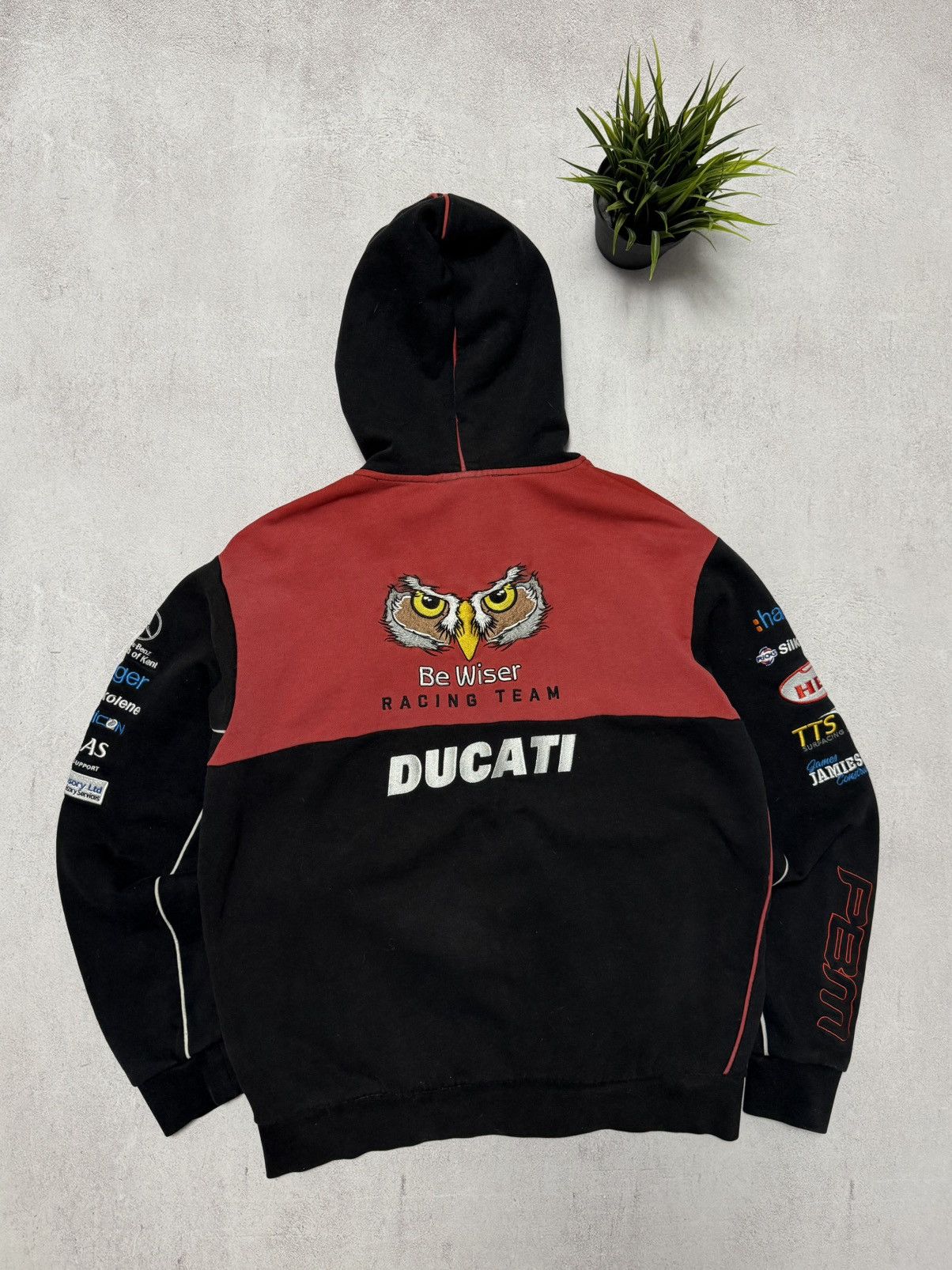 Ducati × Formula 1 Vintage Ducati Racing Hoodie Jacket Formula 1 Black 90s Size US S / EU 44-46 / 1 - 8 Thumbnail