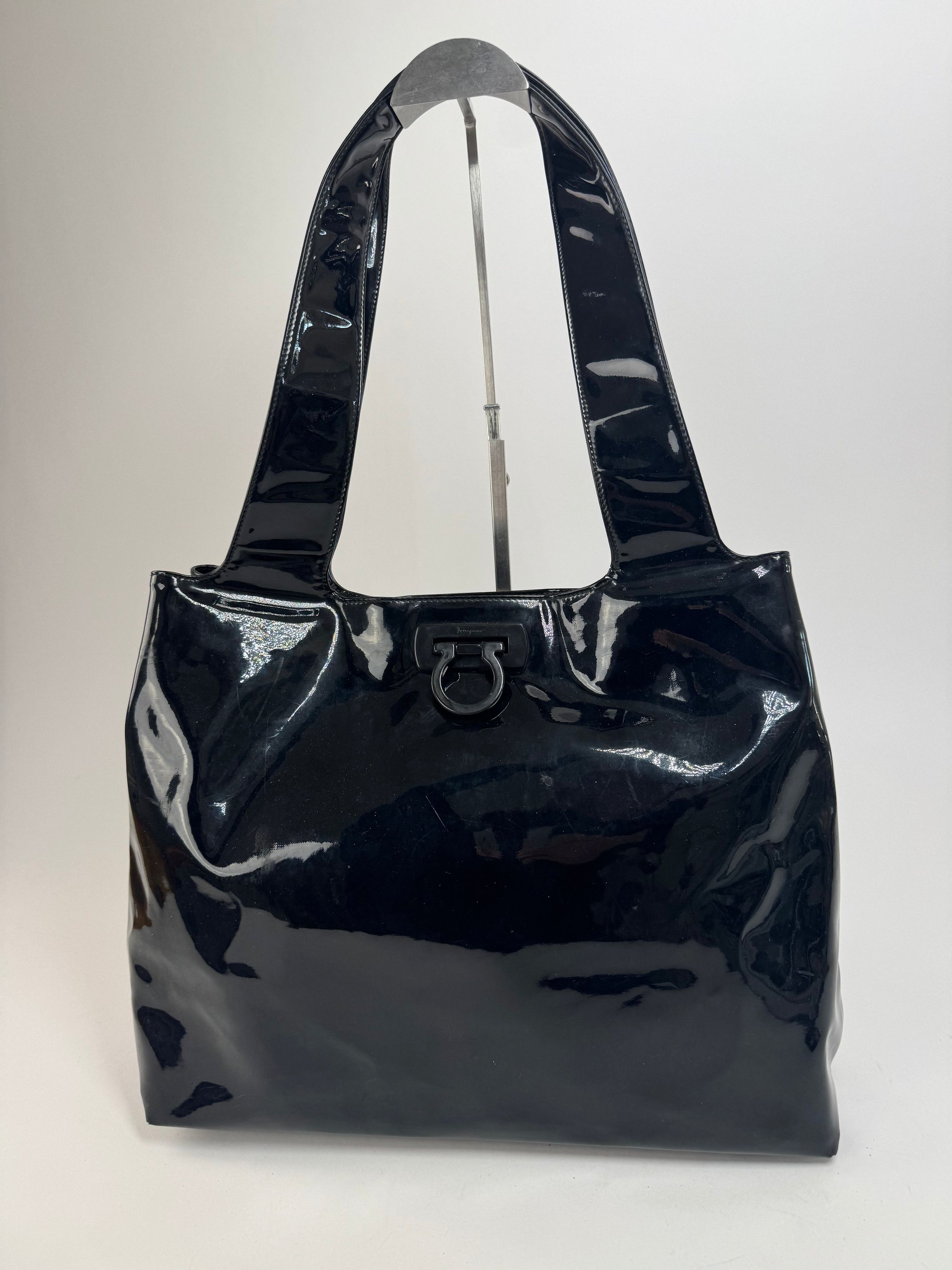 Salvatore Ferragamo Vintage Patent Leather Bag Black Size ONE SIZE - 1 Thumbnail