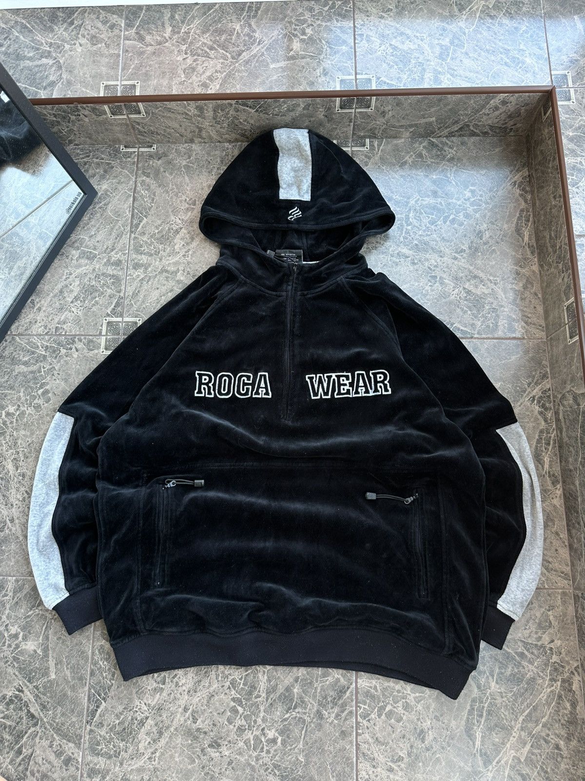 Rocawear Vintage Rocawear Velour Mens SK8 Streetwear Hoodie Sz L/XL Size US L / EU 52-54 / 3 - 1 Thumbnail