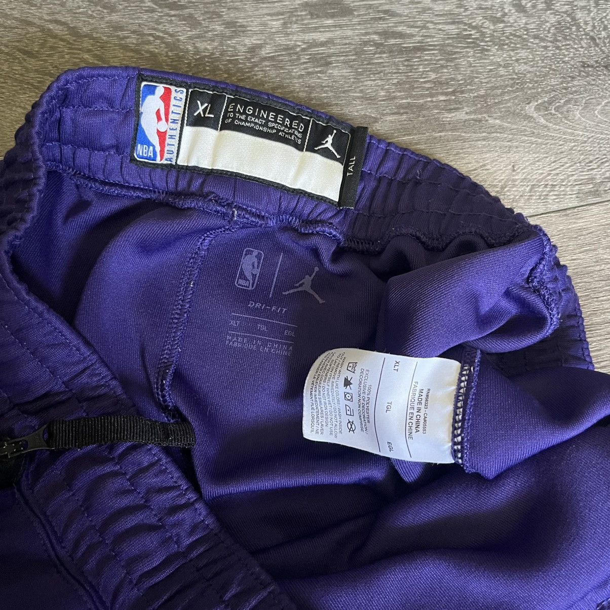 NBA NBA Charlotte Hornets Basketball Team Warm Up Shorts Size XL Size US 34 / EU 50 - 8 Thumbnail