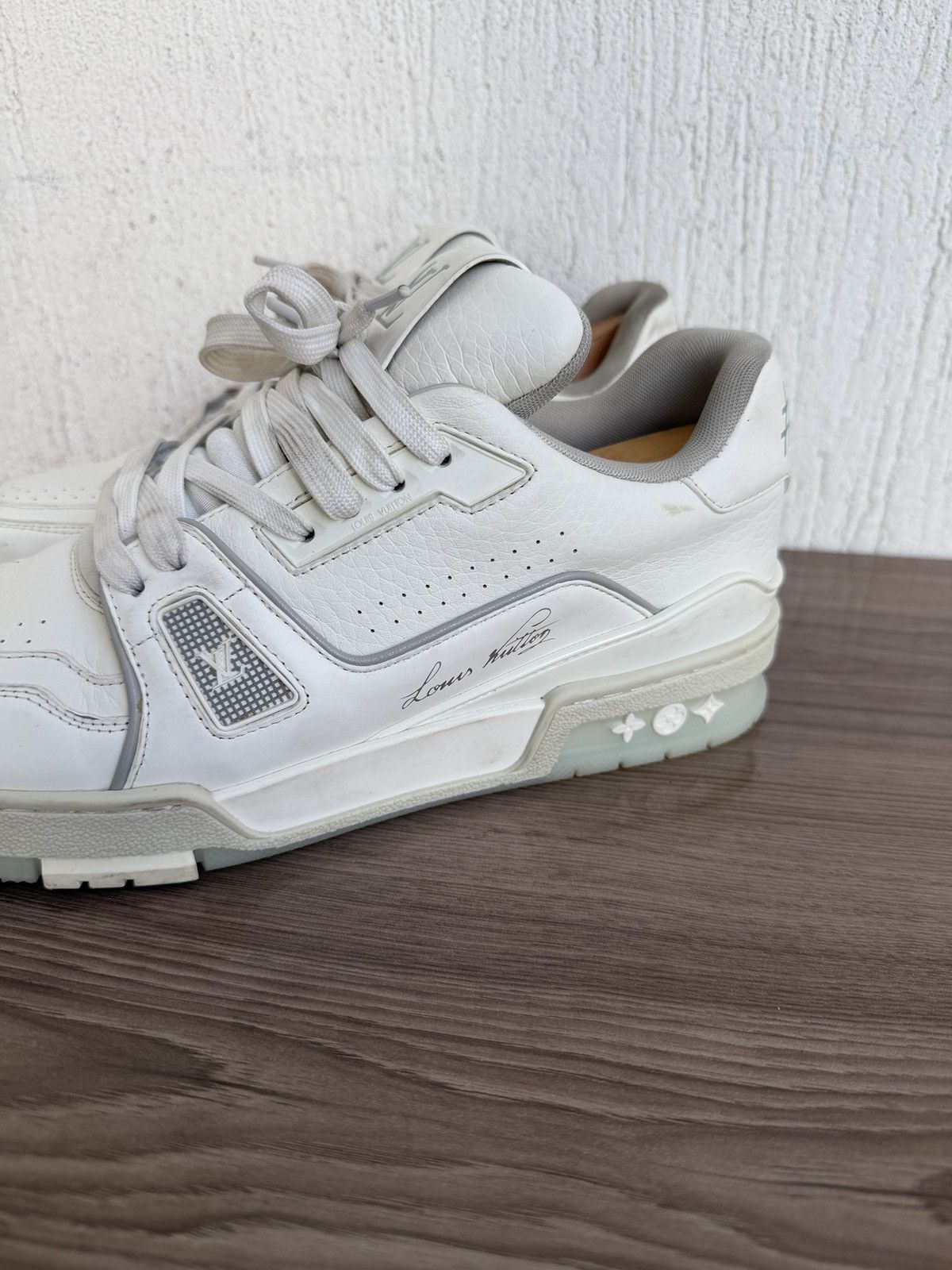 Louis Vuitton lv trainers by Virgil Abloh Size US 9 / EU 42 - 10 Thumbnail