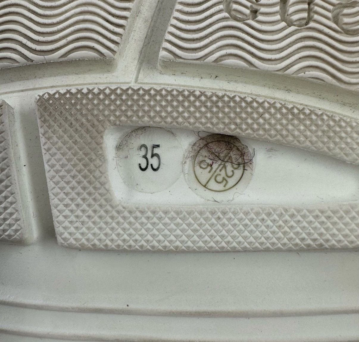 Gucci Gucci Square Diamond White Platform Sandals K12 Size US 5 / IT 35 - 4 Thumbnail