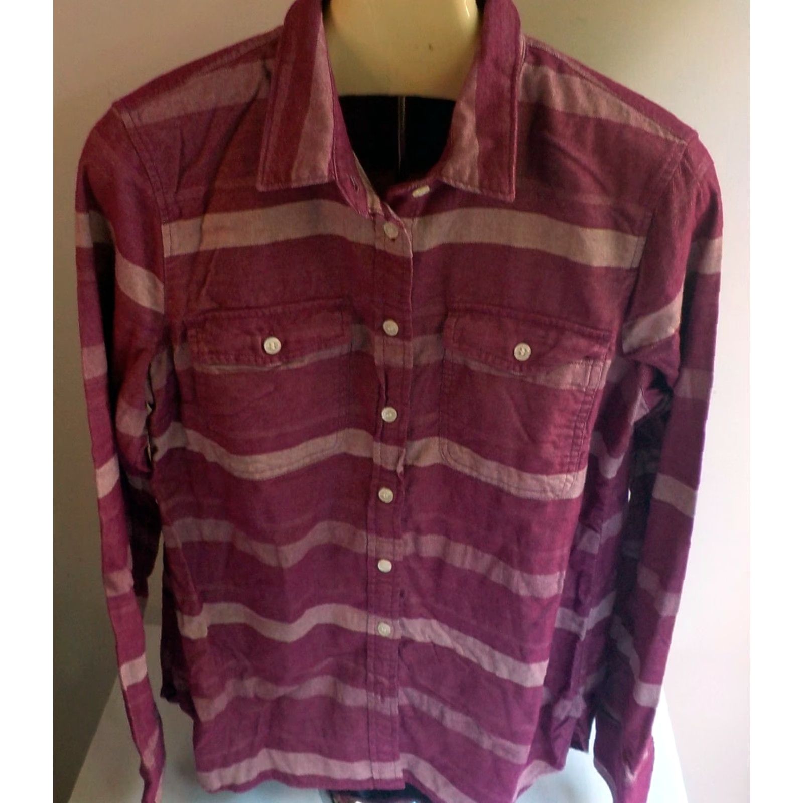 J.Crew VINTAGE J.CREW Shirt Striped 100% Cotton Button-Up Magenta Medium Womens Long Sleeve Casual Size M / US 6-8 / IT 42-44 - 2 Thumbnail