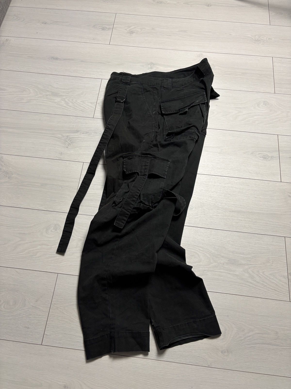 Japanese Brand vintage cargo junya style baggy bondage pants y2k japan vibe Size US 31 - 1 Thumbnail