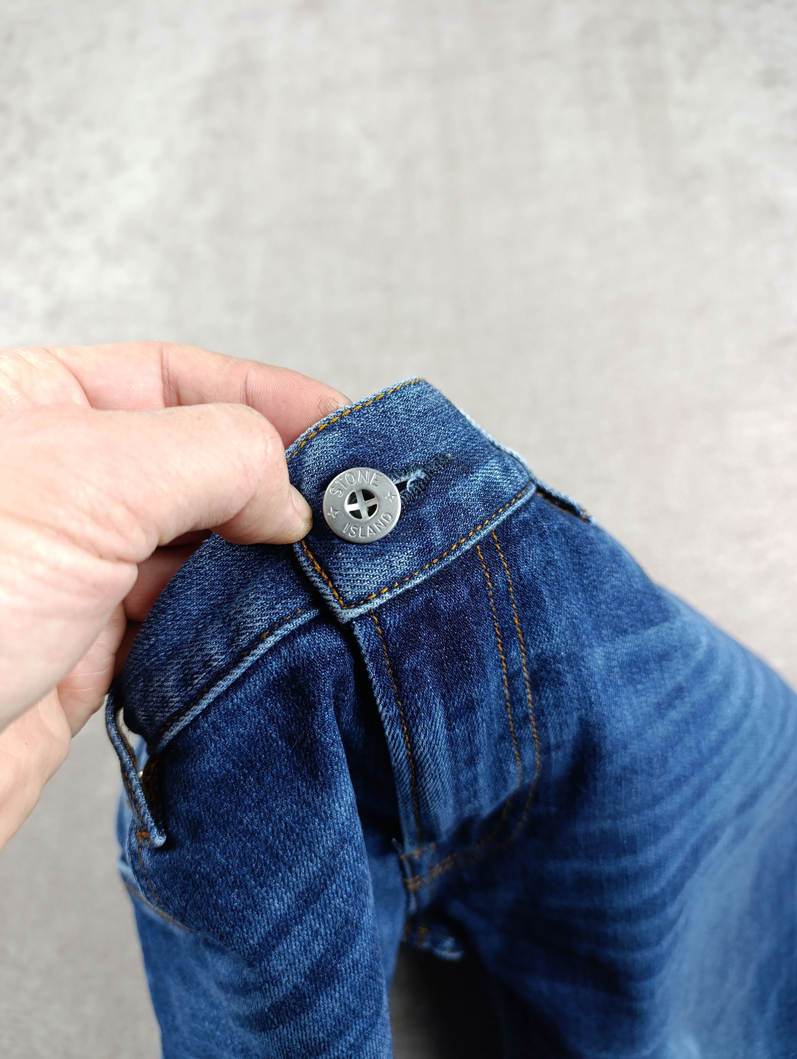 Stone Island Authentic Stone Island mens denim jeans TYPE SK Size US 33 - 14 Thumbnail