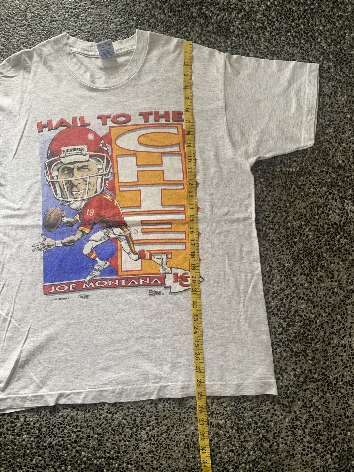 NFL × Vintage Vintage 90s Joe Montana Kansas City Chiefs NFL Salem T shirt Size US L / EU 52-54 / 3 - 10 Thumbnail