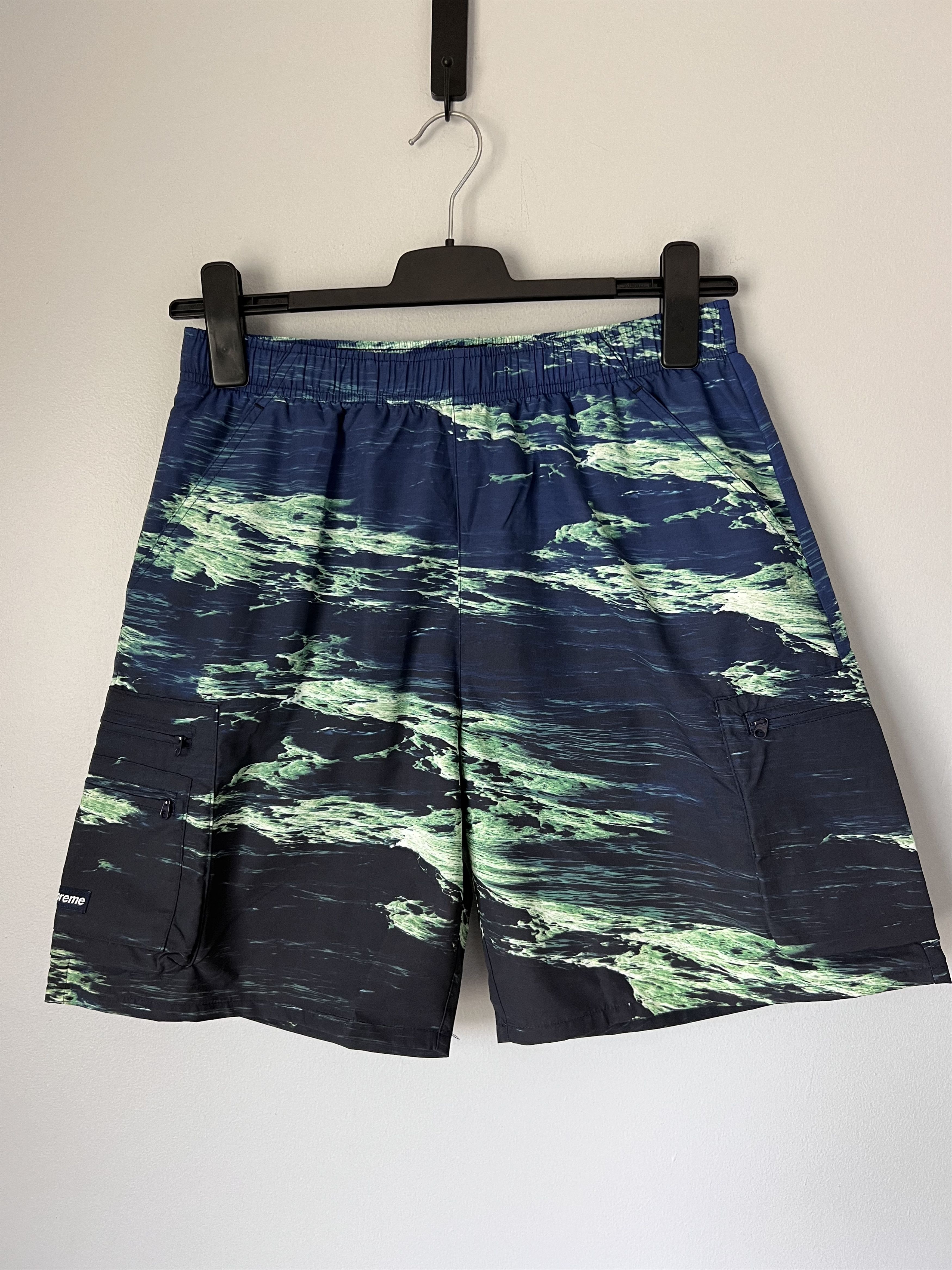 Supreme Nylon Water Short Tiger Camo • XL