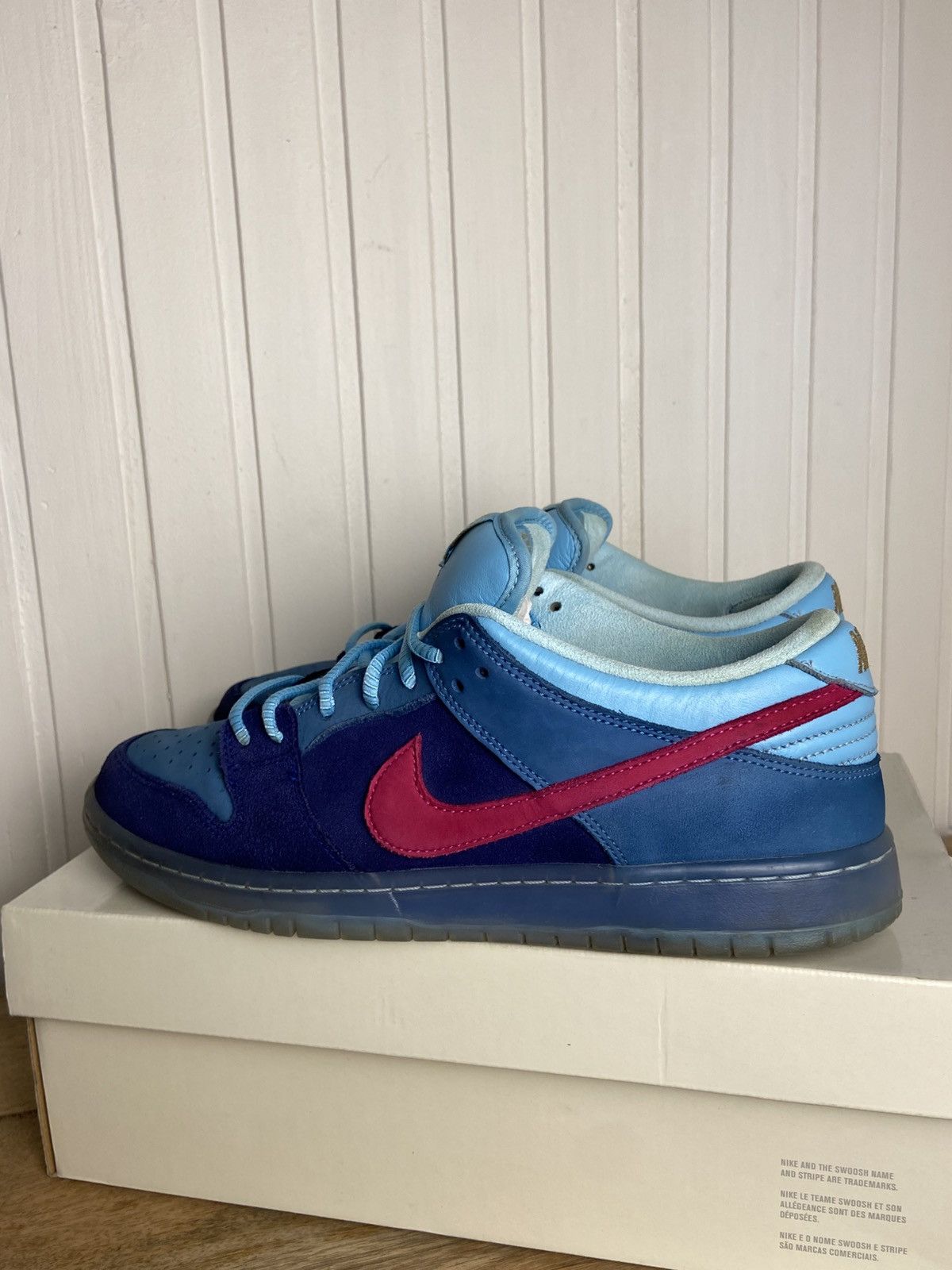 Nike Used Nike SB Dunk Low "Run The Jewels" authentic size 11US Size US 11 / EU 44 - 9 Thumbnail