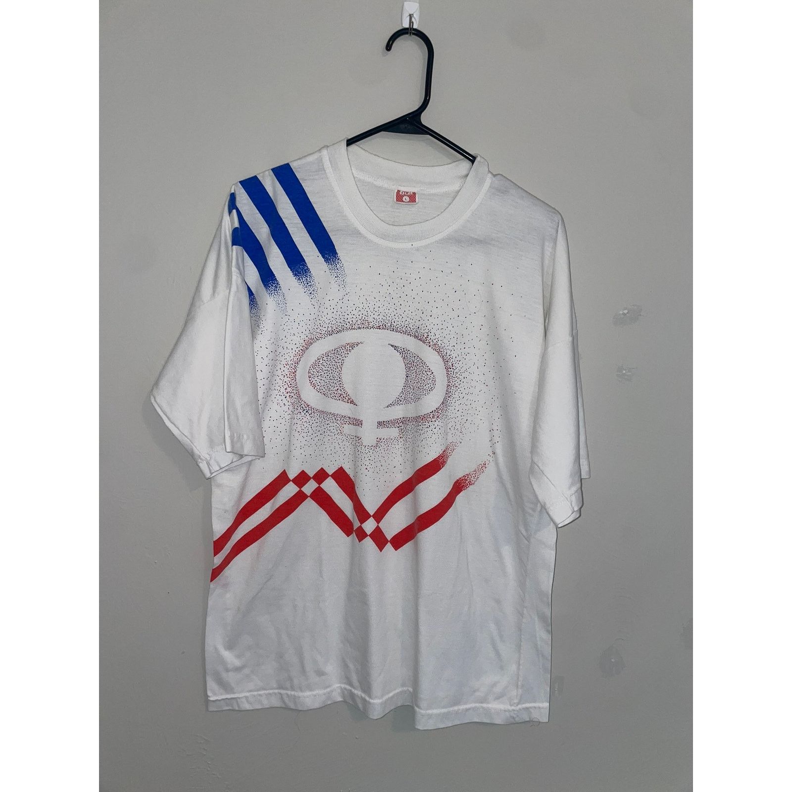 Vintage Vintage Graphic Shirt Bull White Design Blue Red Tee Large L Size US L / EU 52-54 / 3 - 1 Thumbnail