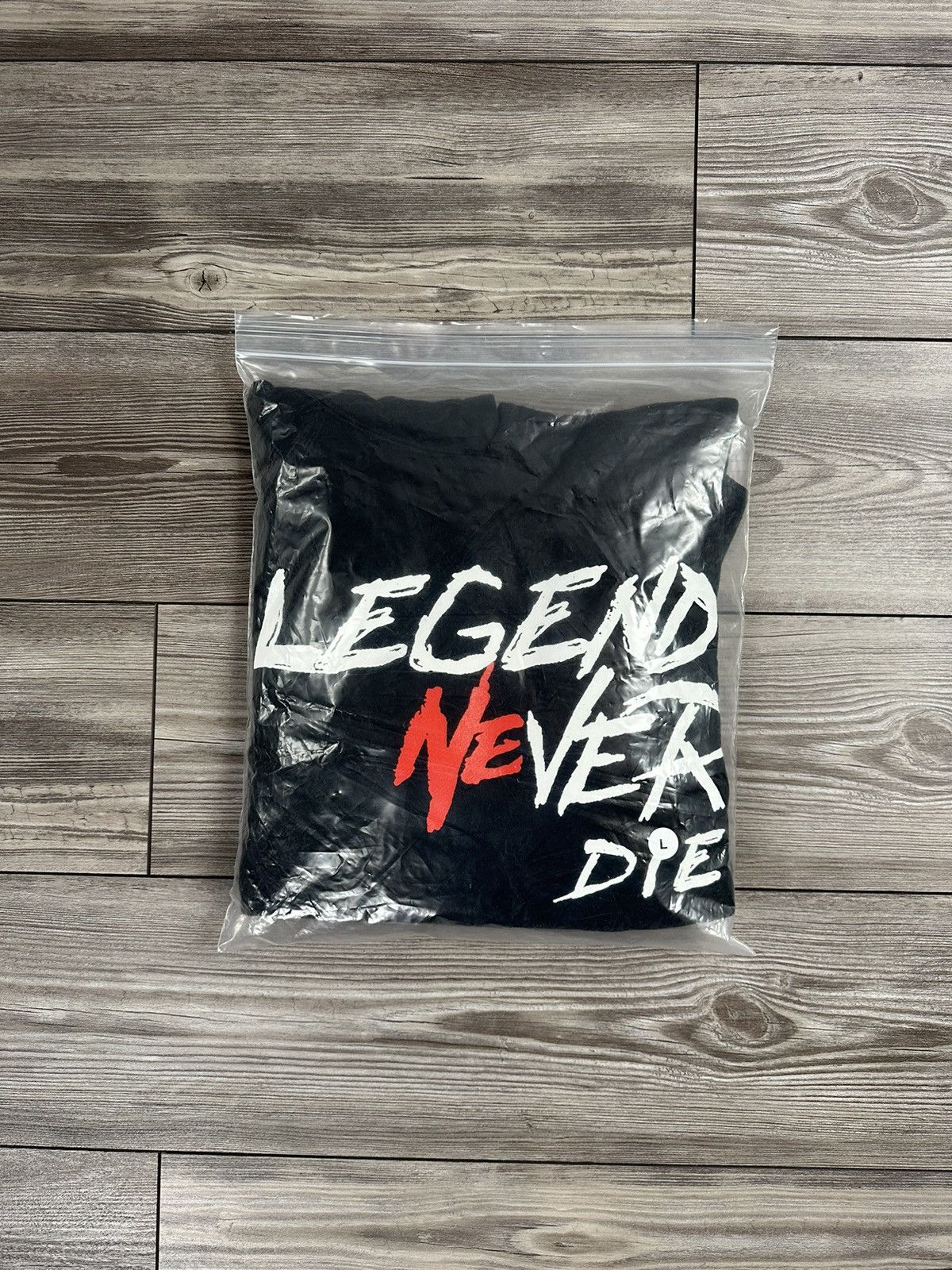 Rap Tees × Revenge Revenge x Juice WRLD Legends Never Die Hoodie Size US L / EU 52-54 / 3 - 3 Thumbnail