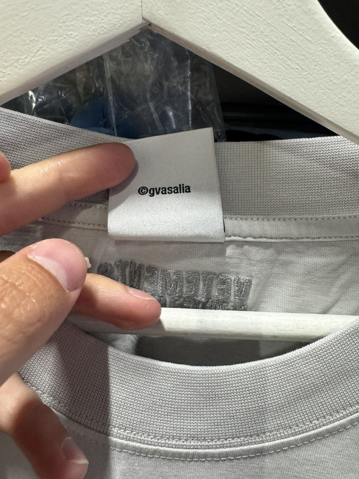 Vetements Vetements Worldtour T-Shirt NEW 800$ Size US M / EU 48-50 / 2 - 5 Thumbnail