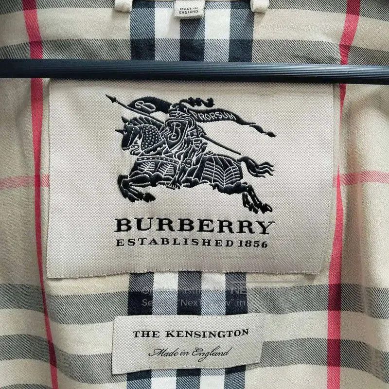 Burberry Burberry Khaki Long Trench Coat for Women. Size L / US 10 / IT 46 - 3 Thumbnail