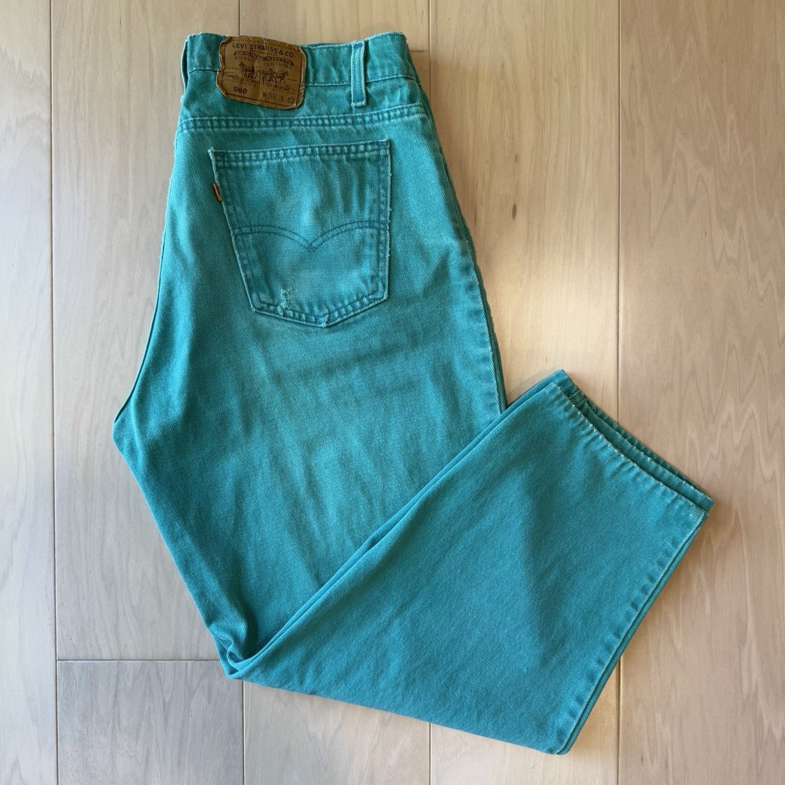 Levi's Vintage Levis 560 Jeans 35 Teal Made In USA 80s Relaxed Size US 35 - 2 Thumbnail