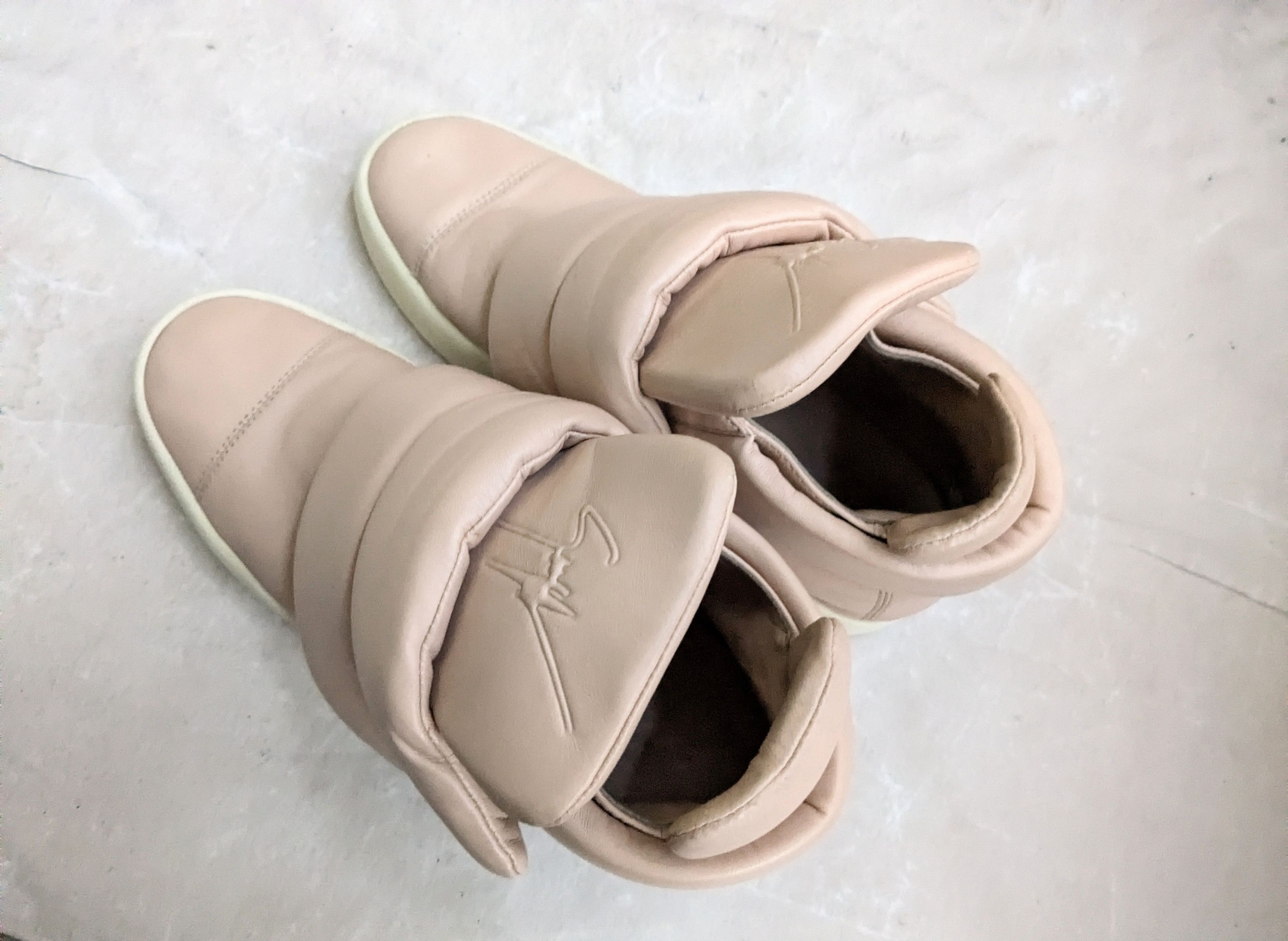 Giuseppe Zanotti Giuseppe Zanotti Kid Cudi Sneakers 13 46 Puffy Straps Size US 13 / EU 46 - 13 Thumbnail
