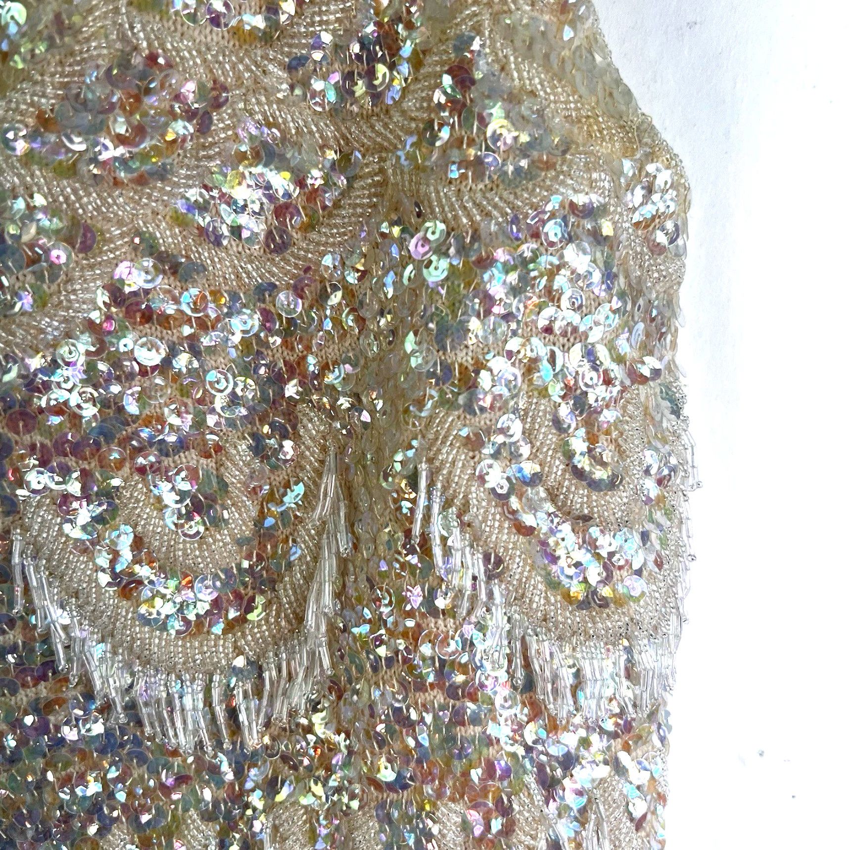 VINTAGE 1950s Hong Kong Wool Sequin Beaded Top Adult Medium White - Main Image