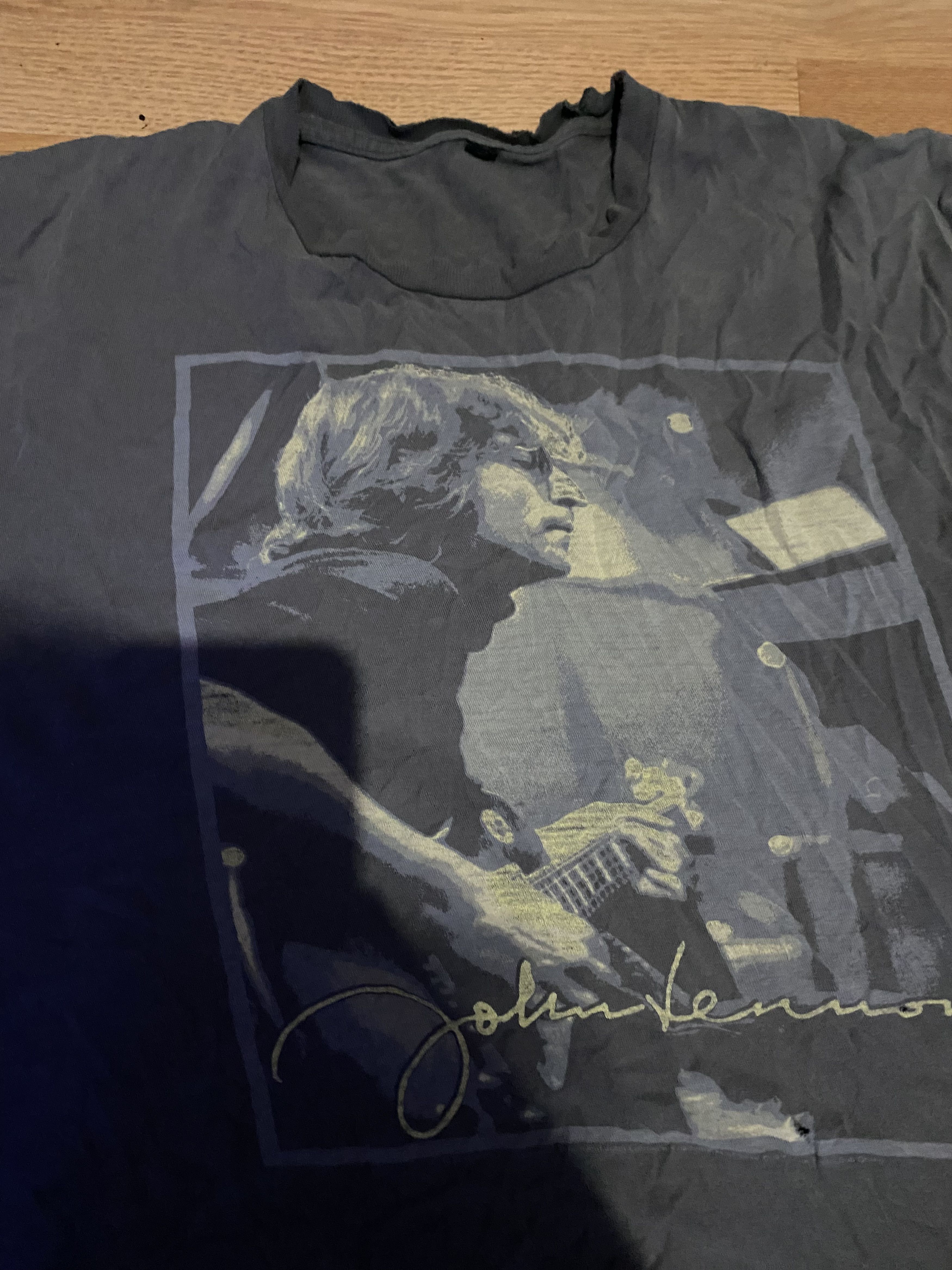 Vintage vintage &distressed 1990s john lennon tee Size US XL / EU 56 / 4 - 2 Thumbnail