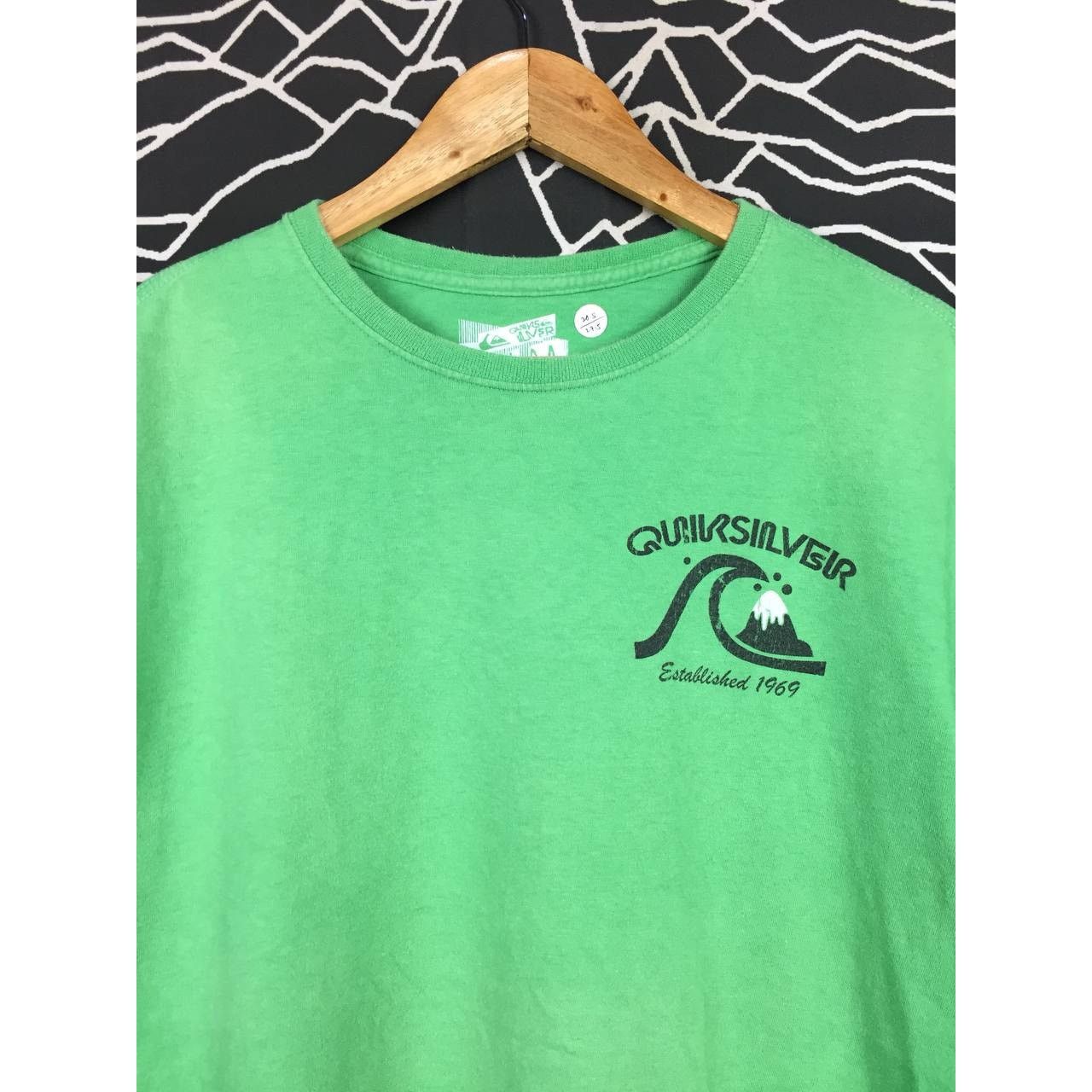 Quiksilver Quiksilver Wave Logo Graphic Slim Fit Surf Skate Tee Size US M / EU 48-50 / 2 - 6 Thumbnail