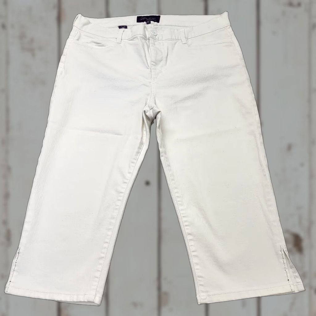 NYDJ VINTAGE? No — NYDJ Capris Jeans Women 16P Denim Chloe Bling Outline White 5-Pocket Stretch Regular NYDJ Chloe USA Preppy City 16P Womens Capris Jeans Size 38" / US 16 / IT 52 - 1 Thumbnail
