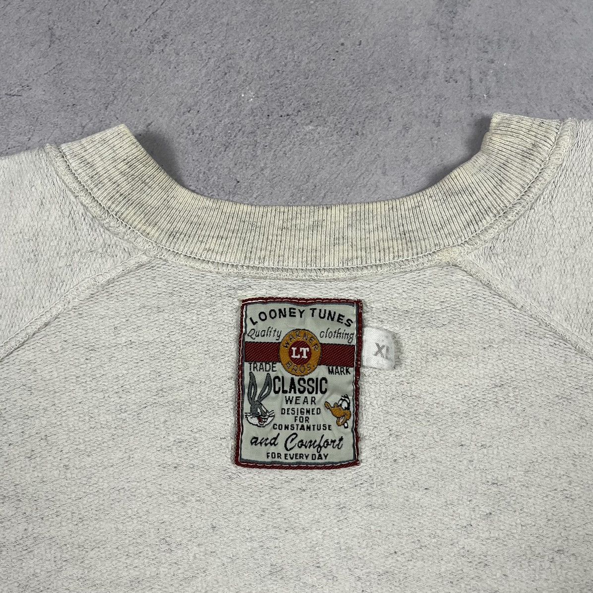 Vintage Vintage Duffy Duck Warner Bros cartoon sweatshirt 1994 Size US M / EU 48-50 / 2 - 7 Thumbnail