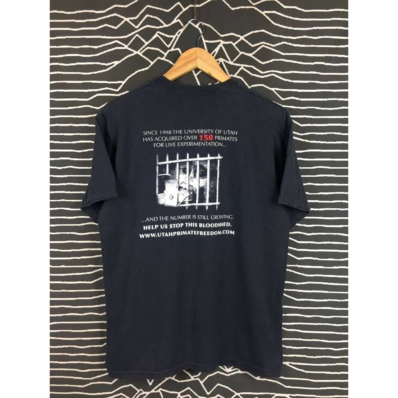 Vintage Vtg 90s Utah Primate Freedom Protest Animal Rights Tee Size US M / EU 48-50 / 2 - 1 Thumbnail