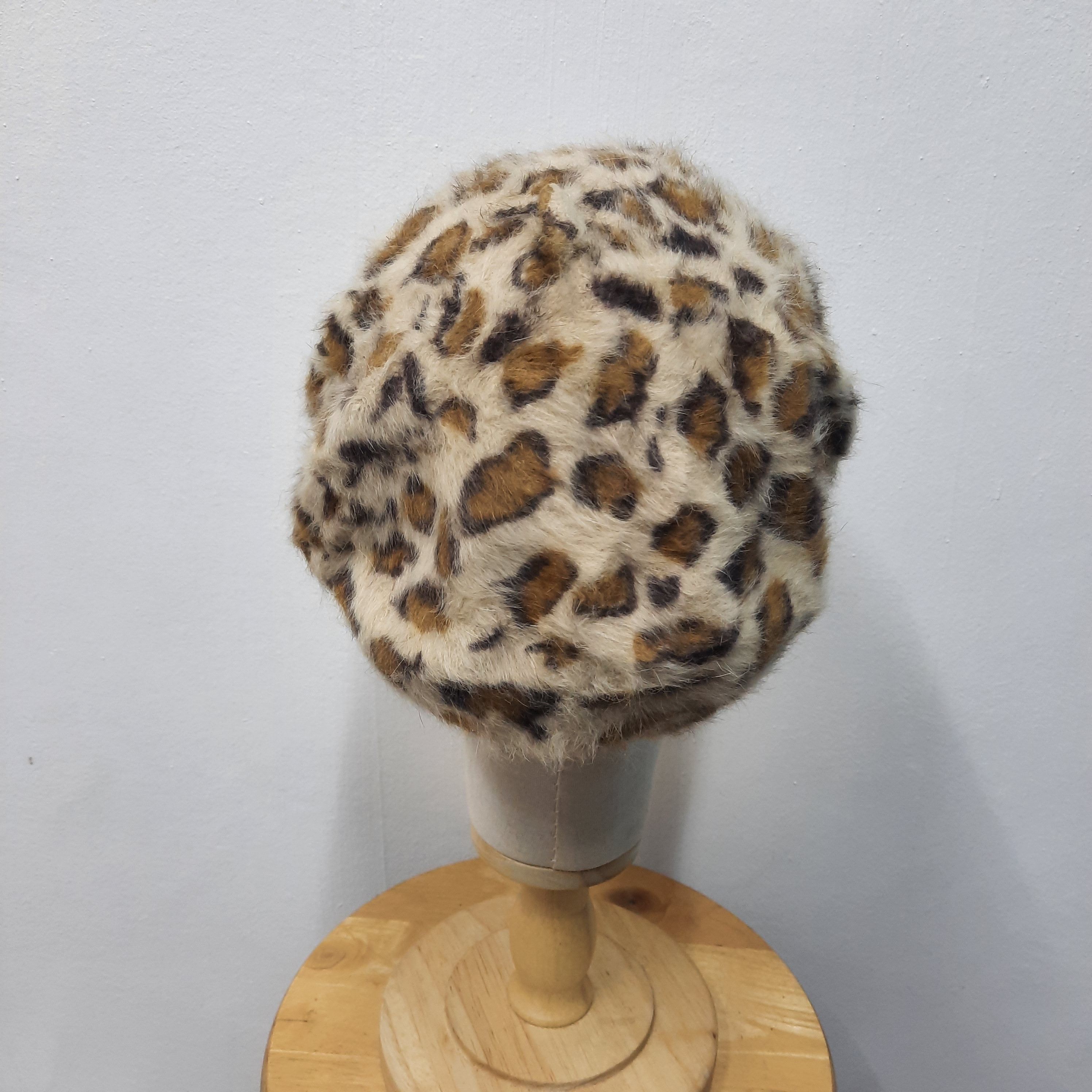 Tornado Mart 💥 Japanese brand punk rock style leopard fur beret hat Size ONE SIZE - 5 Thumbnail