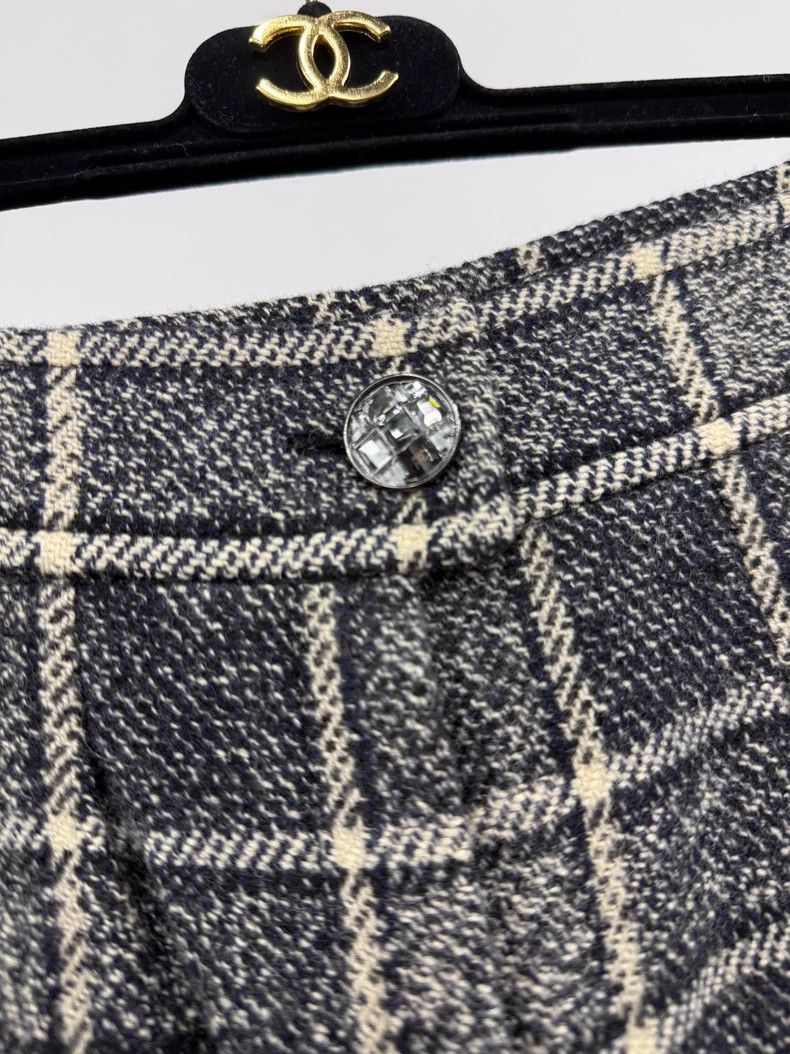 Chanel Chanel Gray plaid woollen trousers Size 24" / US 00 / IT 34 - 2 Thumbnail