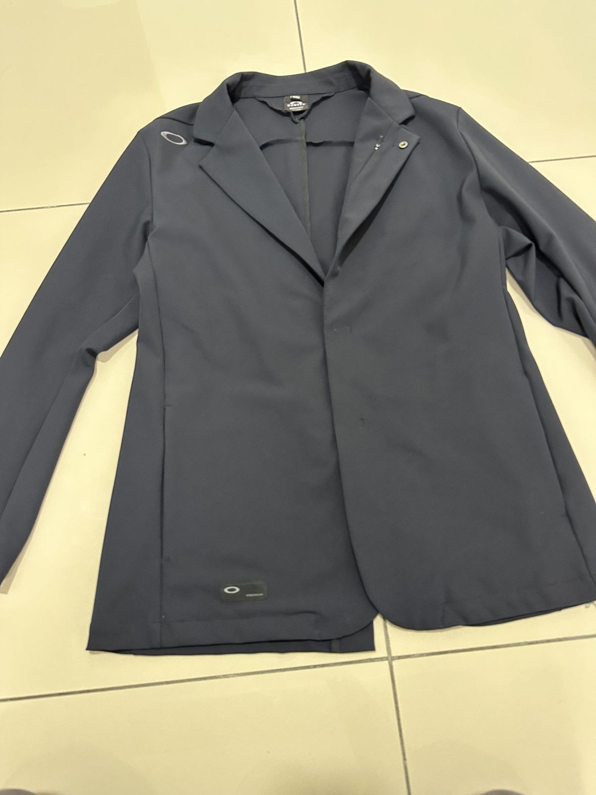 Oakley Oakley Light Jacket Design The World Is Always Involving Size US L / EU 52-54 / 3 - 5 Thumbnail