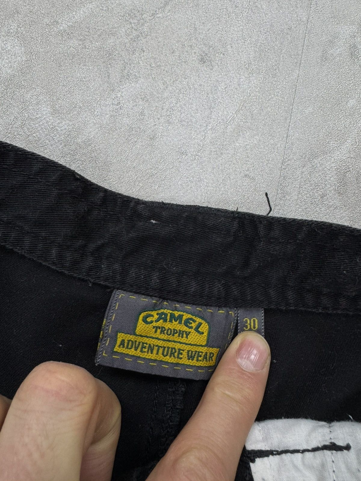 Camel CAMEL TROPHY CARGO SHORTS ADVENTURE WEAR VINTAGE MENS sz 30 Size US 30 / EU 46 - 12 Thumbnail