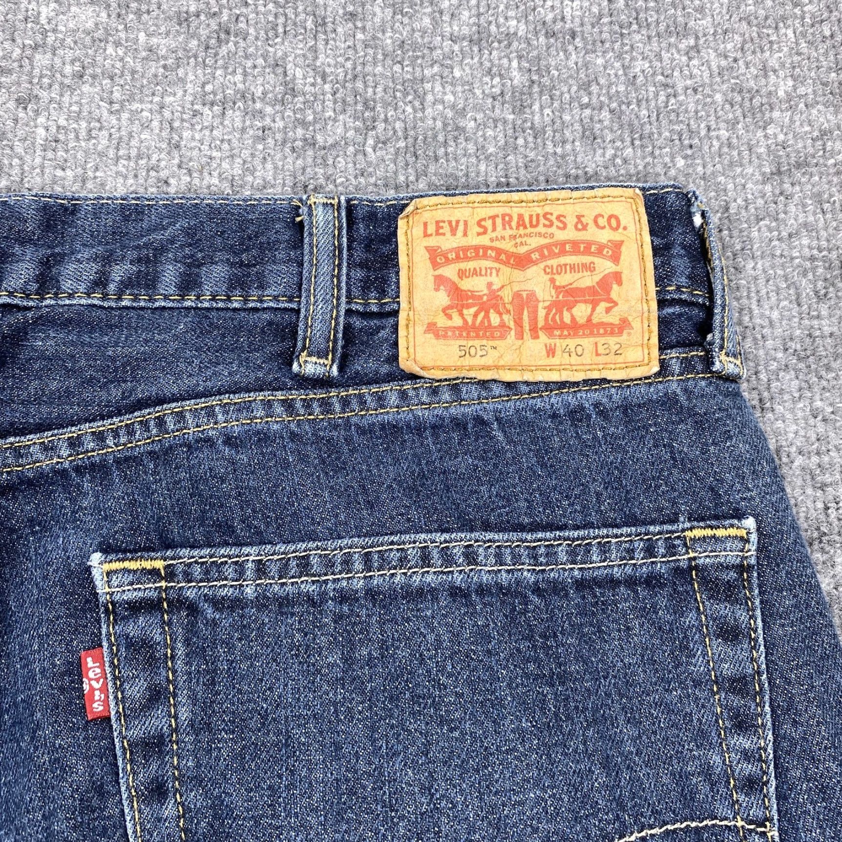 Levi's VINTAGE Levi's 505 Jeans Mens 40x32 Blue Regular Fit Straight Leg Denim Medium Wash Size US 40 / EU 56 - 3 Thumbnail