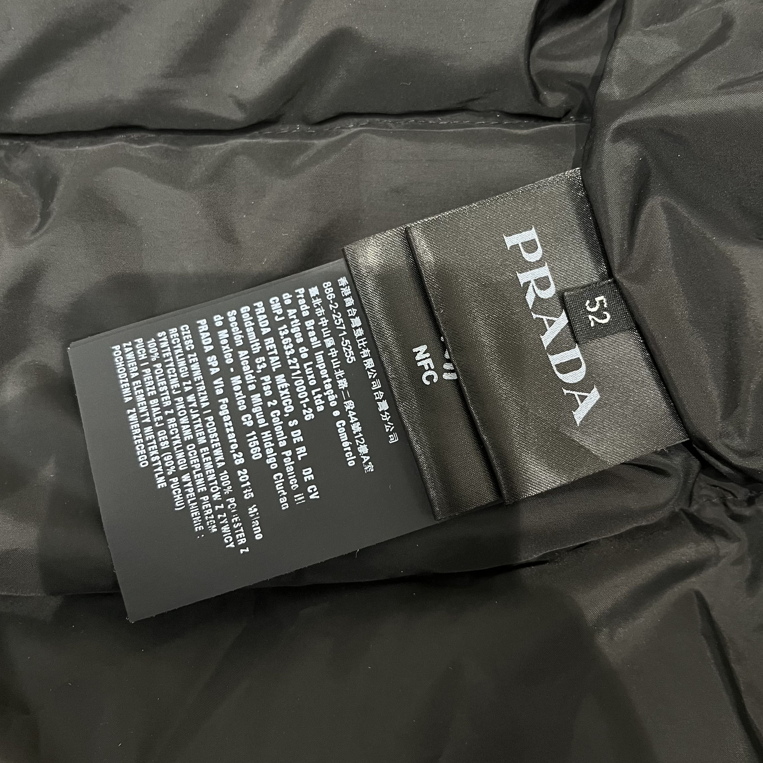Prada Prada Padded Re-Nylon Vest Black Size US L / EU 52-54 / 3 - 5 Thumbnail