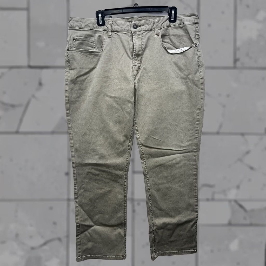 Buffalo David Bitton Buffalo by David Bitton Beige Pants Mens Size 38x30 Chino Regular Beige Mens Size US 38 / EU 54 - 1 Thumbnail