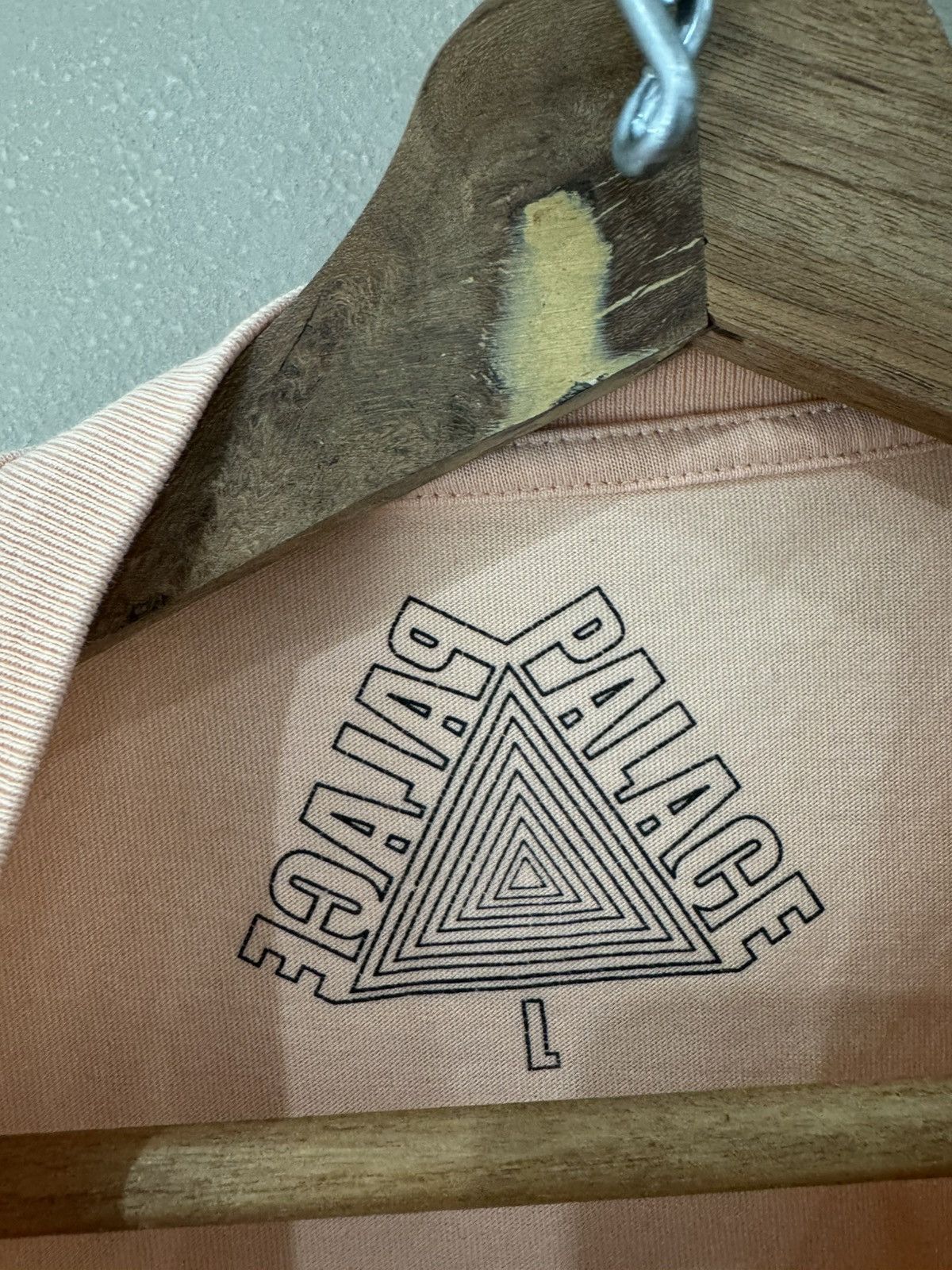 Palace Palace Builder Tee SS18 tshirt Size US L / EU 52-54 / 3 - 3 Thumbnail